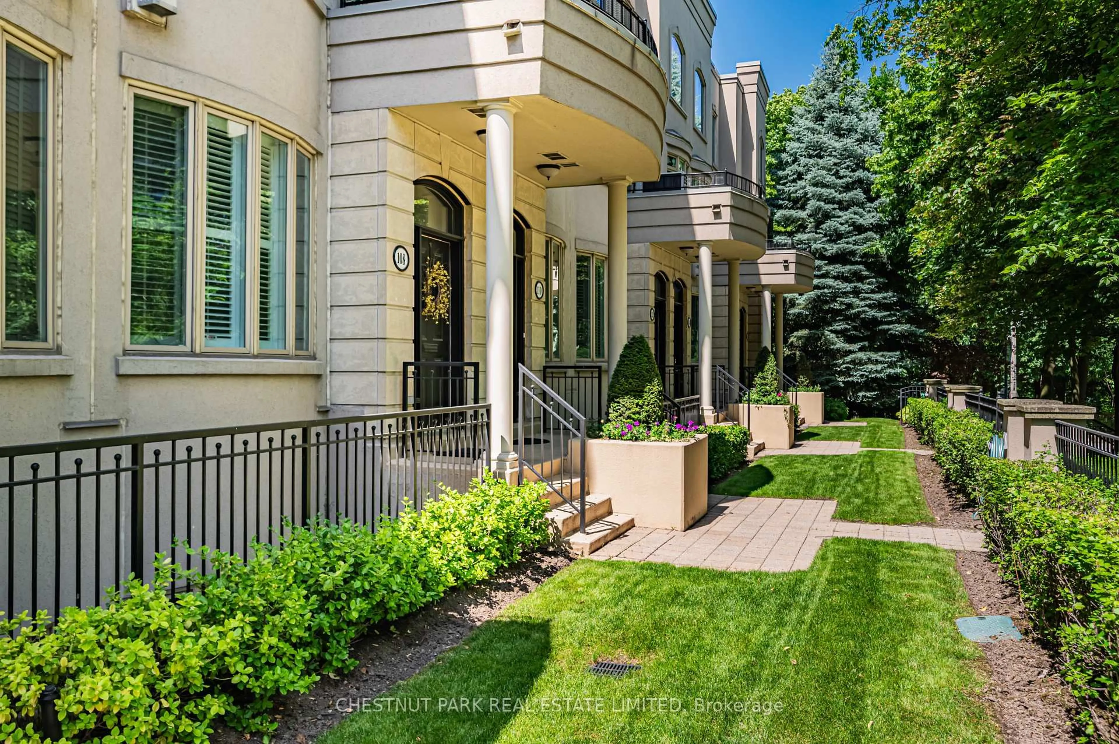 Unknown for 108 Pleasant Blvd, Toronto Ontario M4T 1J8