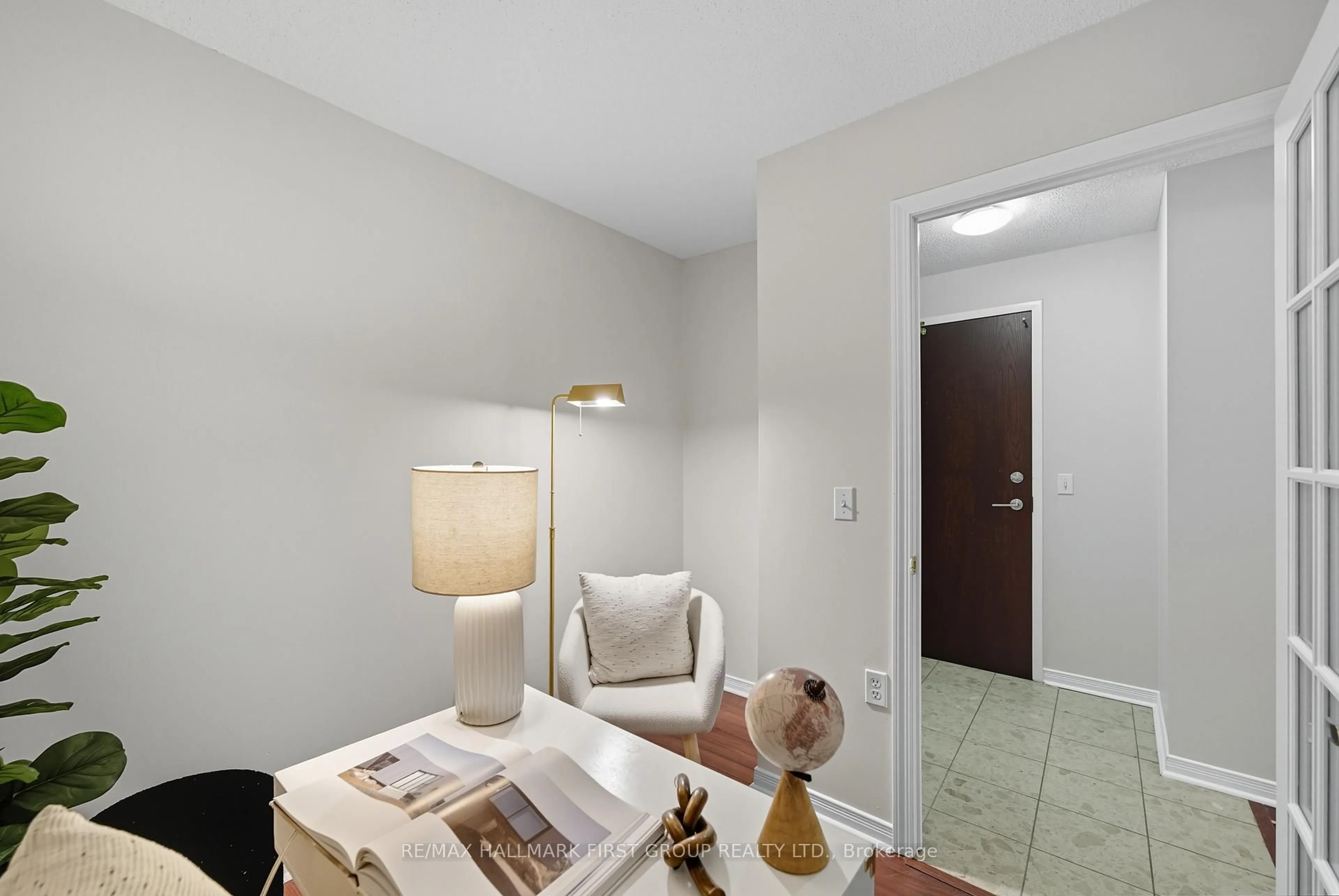 A pic of a room for 28 Olive Ave #612, Toronto Ontario M2N 7E6