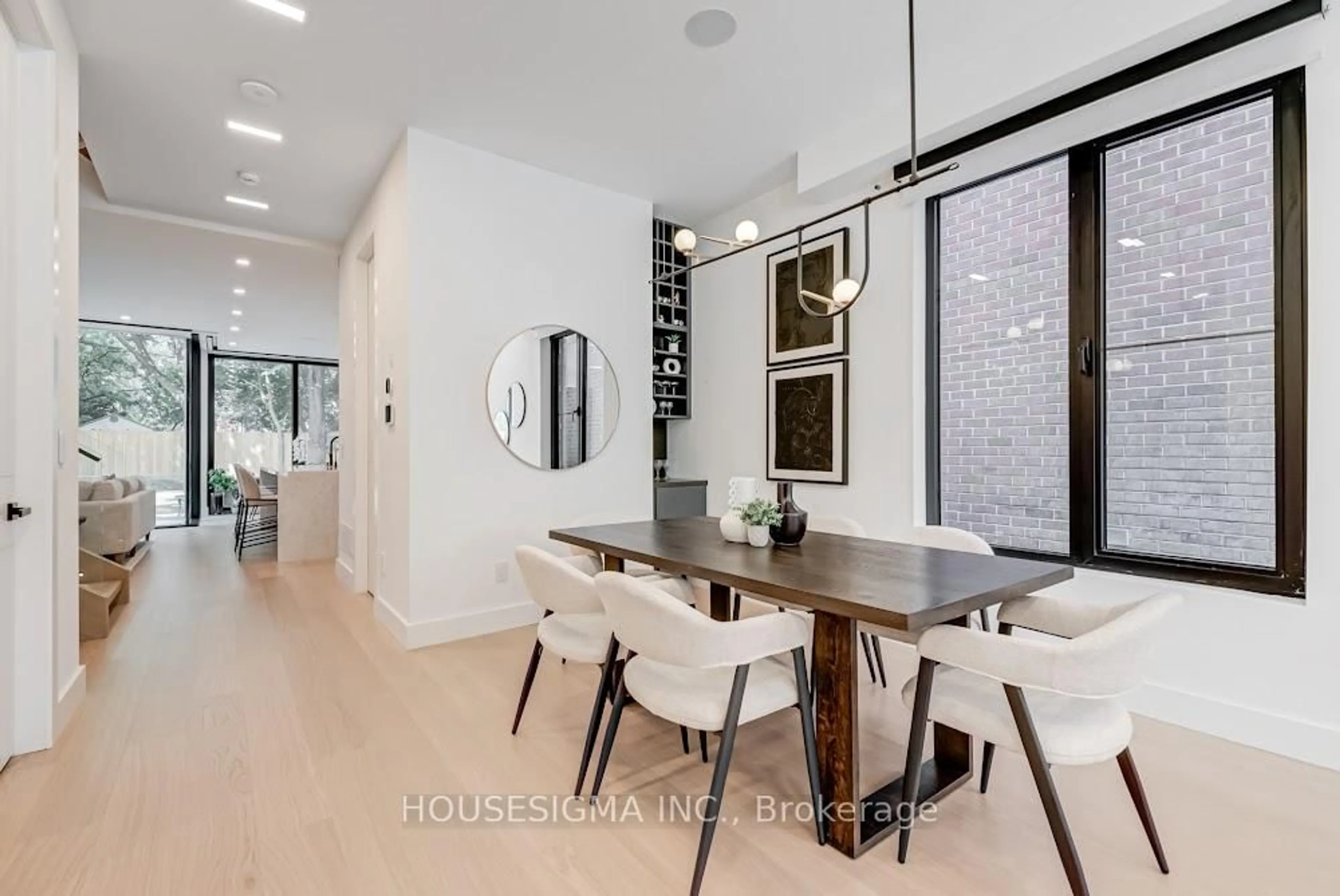 Dining room, unknown for 188 Duplex Ave, Toronto Ontario M5P 2A9