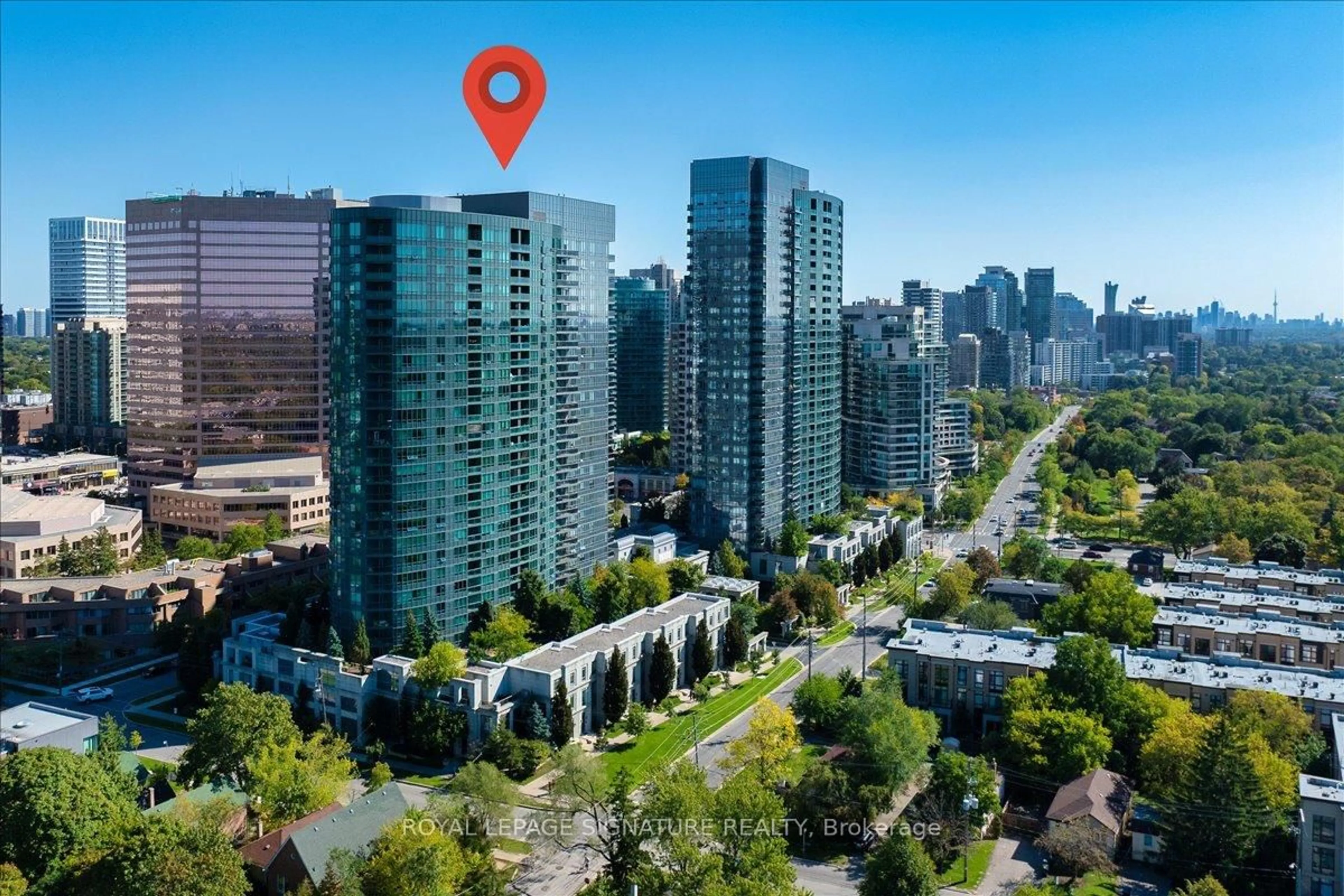 A pic from outside/outdoor area/front of a property/back of a property/a pic from drone, city buildings view from balcony for 25 Greenview Ave #1520, Toronto Ontario M2M 0A5