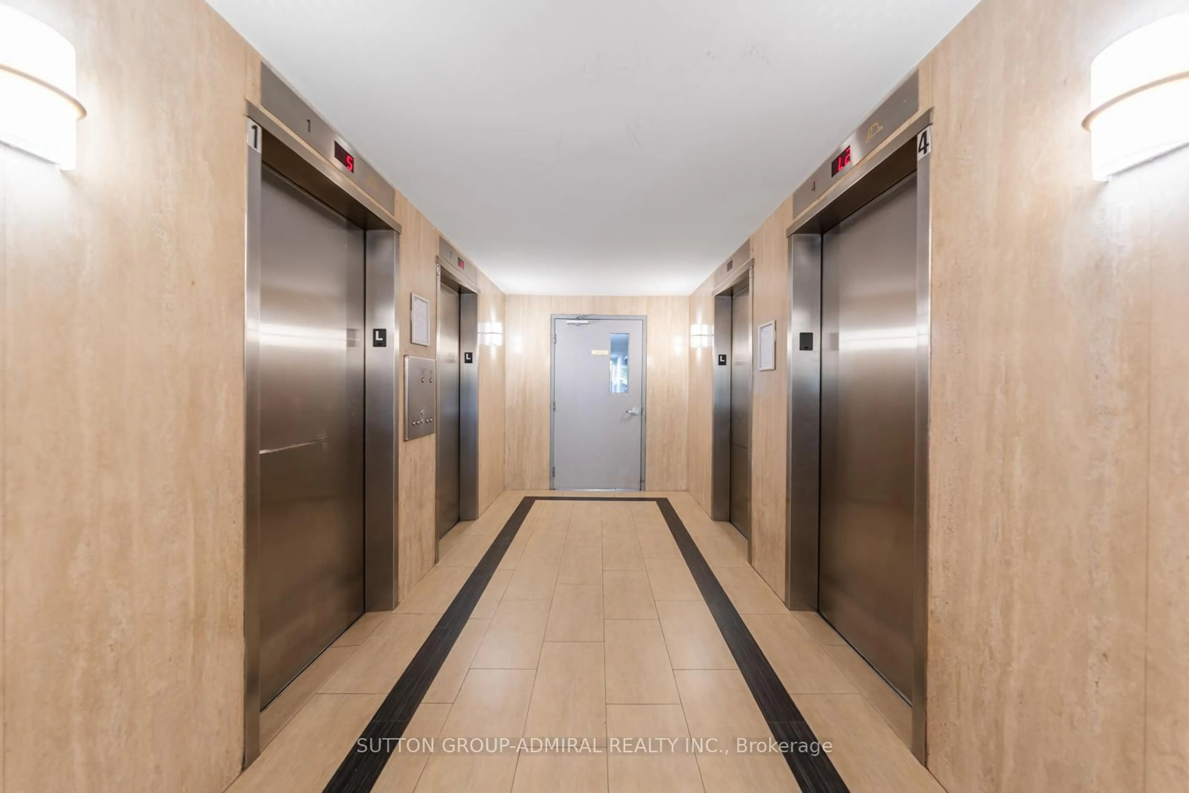 Indoor foyer for 5 Shady Gfwy #415, Toronto Ontario M3C 3A5