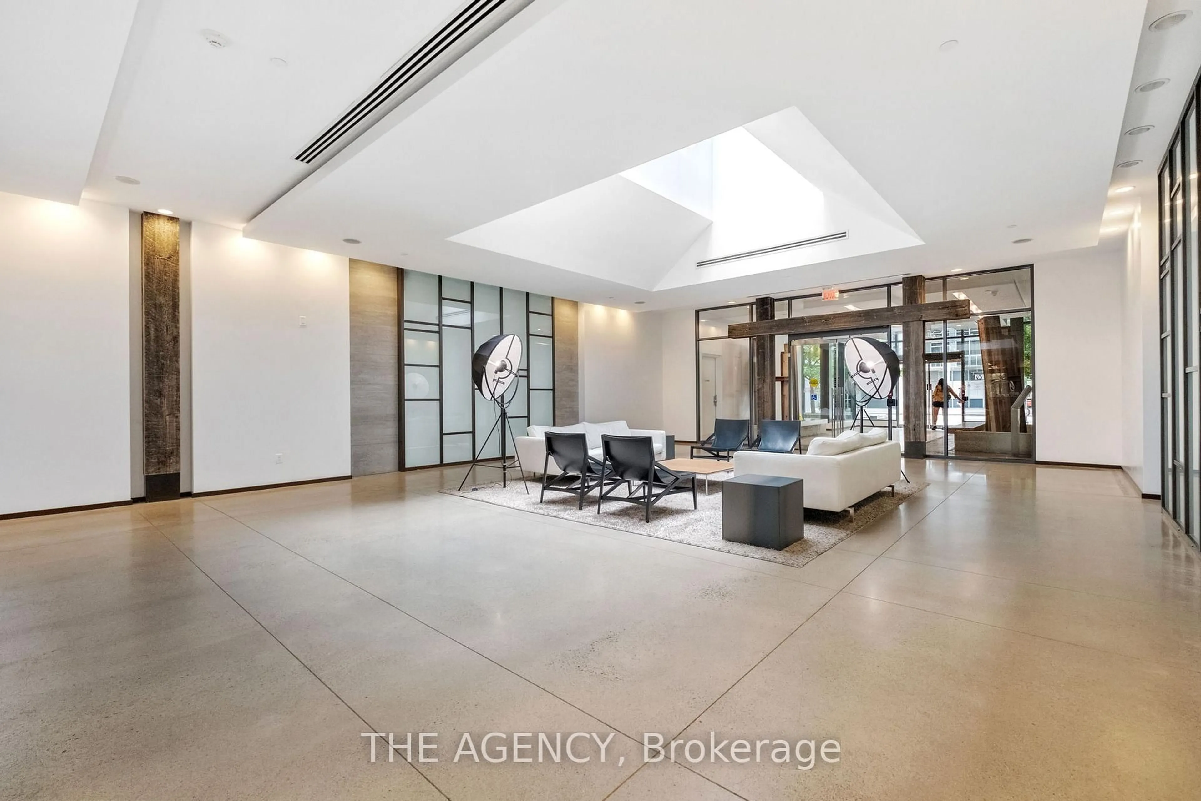 Lobby for 1030 King St #457, Toronto Ontario M6K 0B4