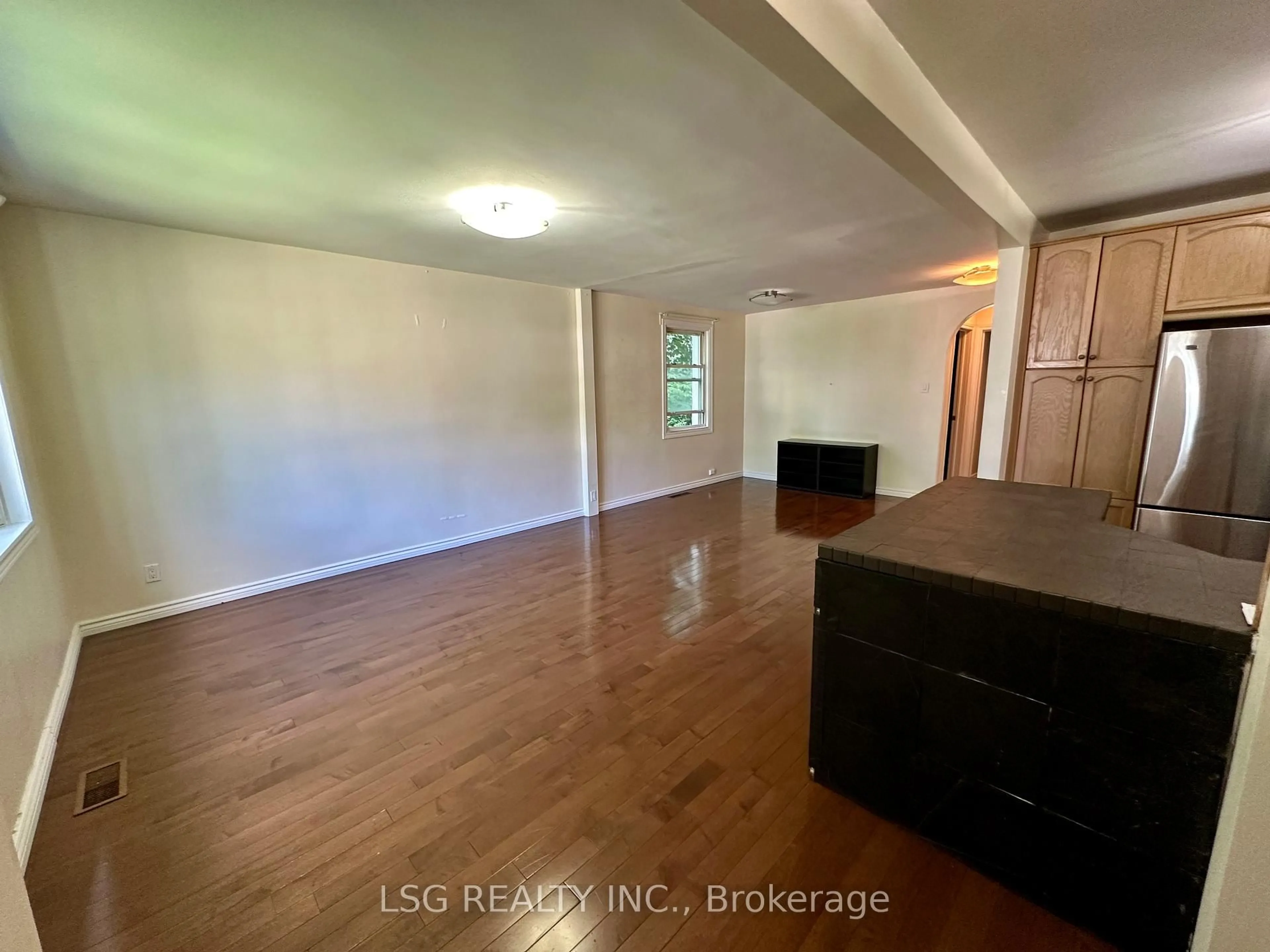 A pic of a room for 107 Elmhurst Ave, Toronto Ontario M2N 1R7