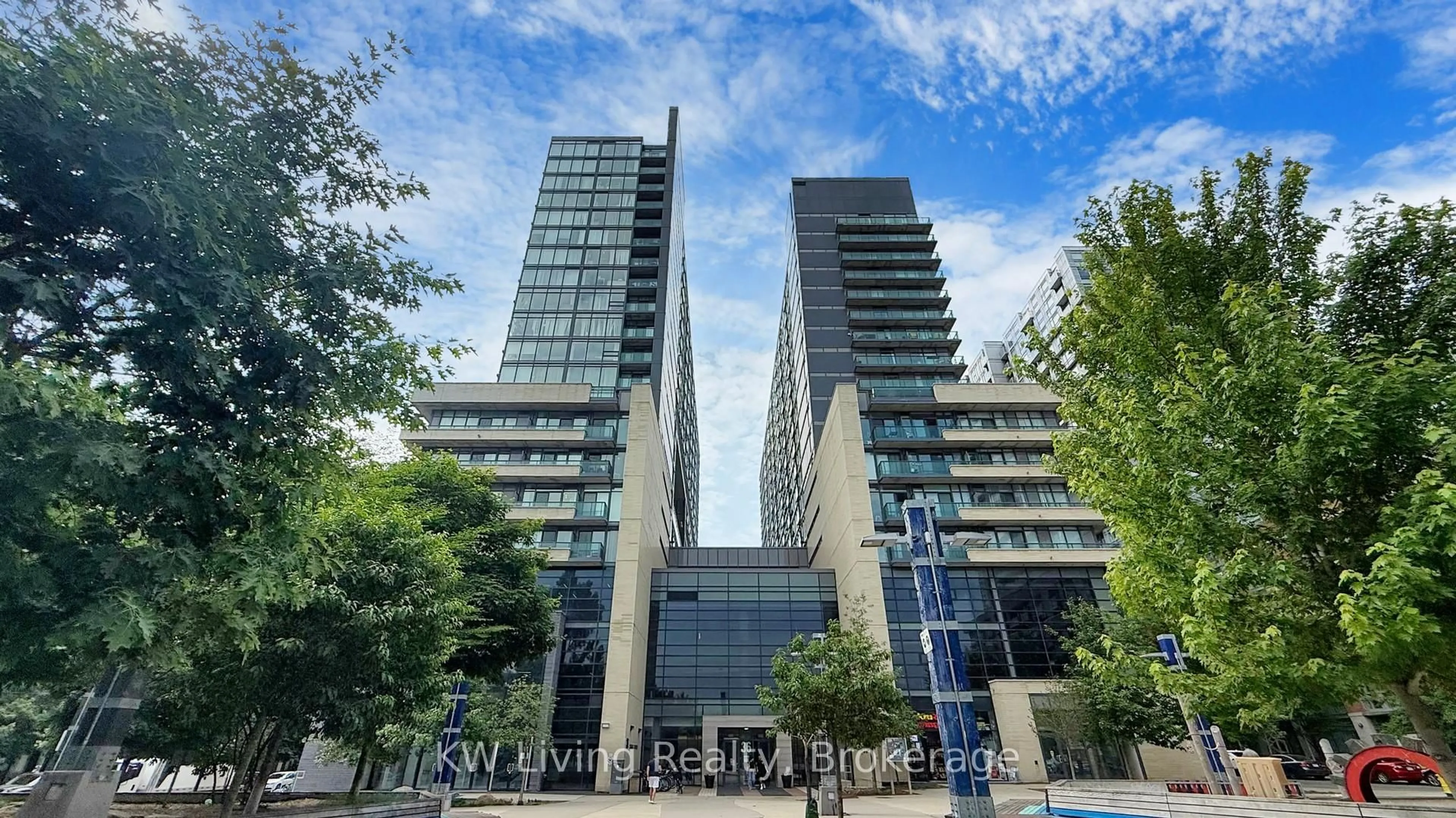Indoor foyer for 36 Lisgar St #1211E, Toronto Ontario M6J 0G7