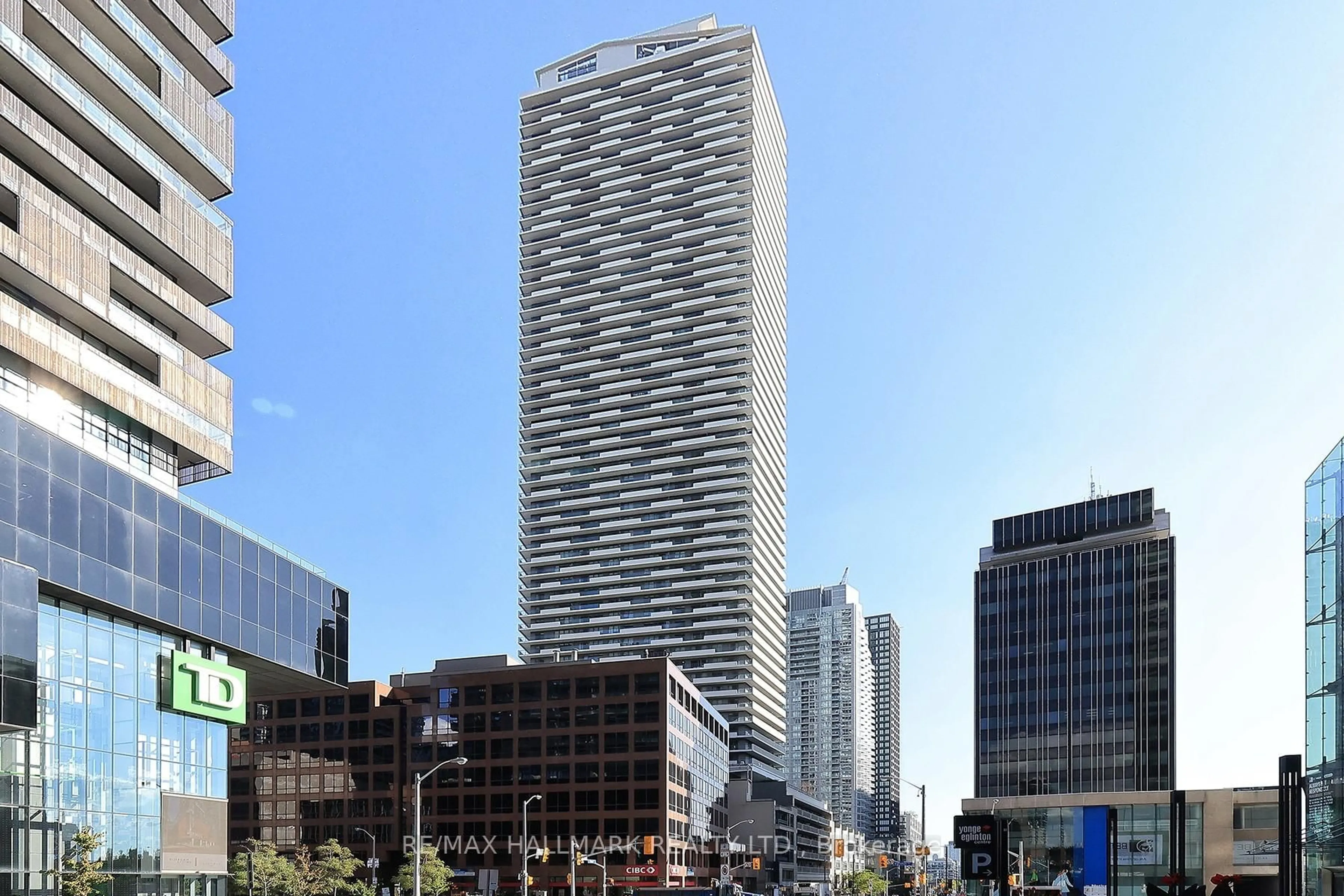 Unknown for 2221 Yonge St #1011, Toronto Ontario M4S 0B8