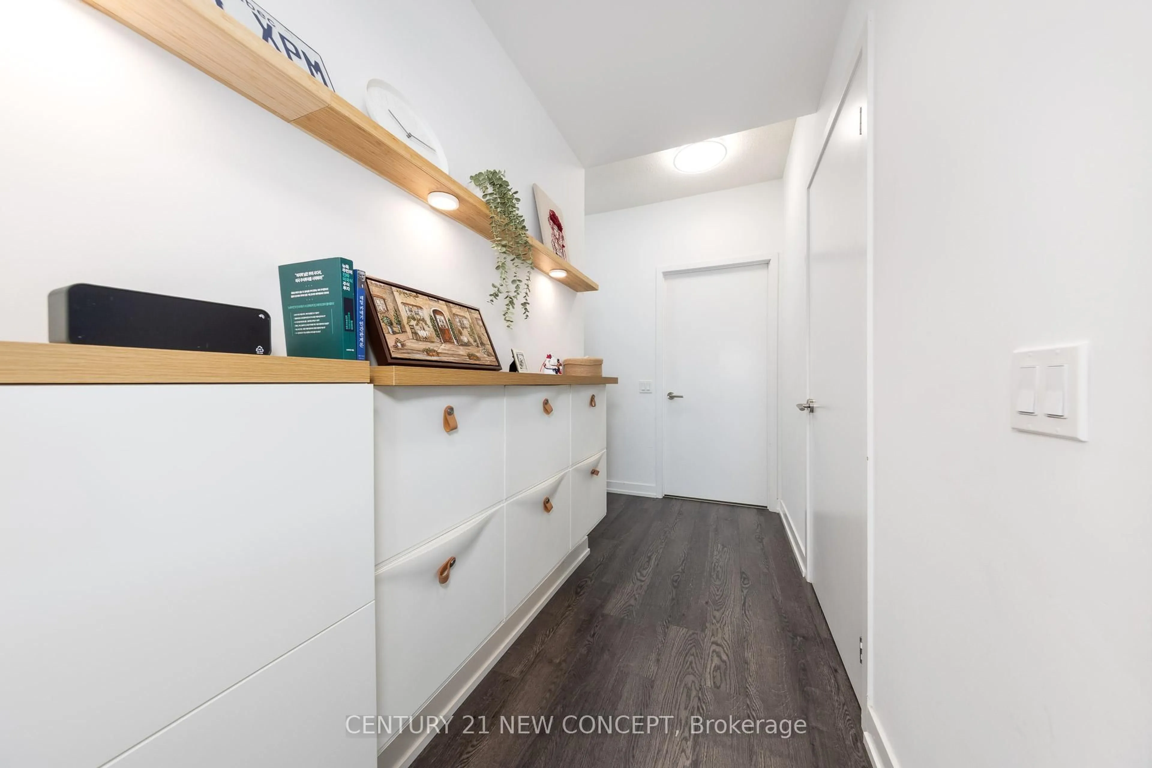 Laundry room for 20 O'neill Rd #1414, Toronto Ontario M3C 0R2