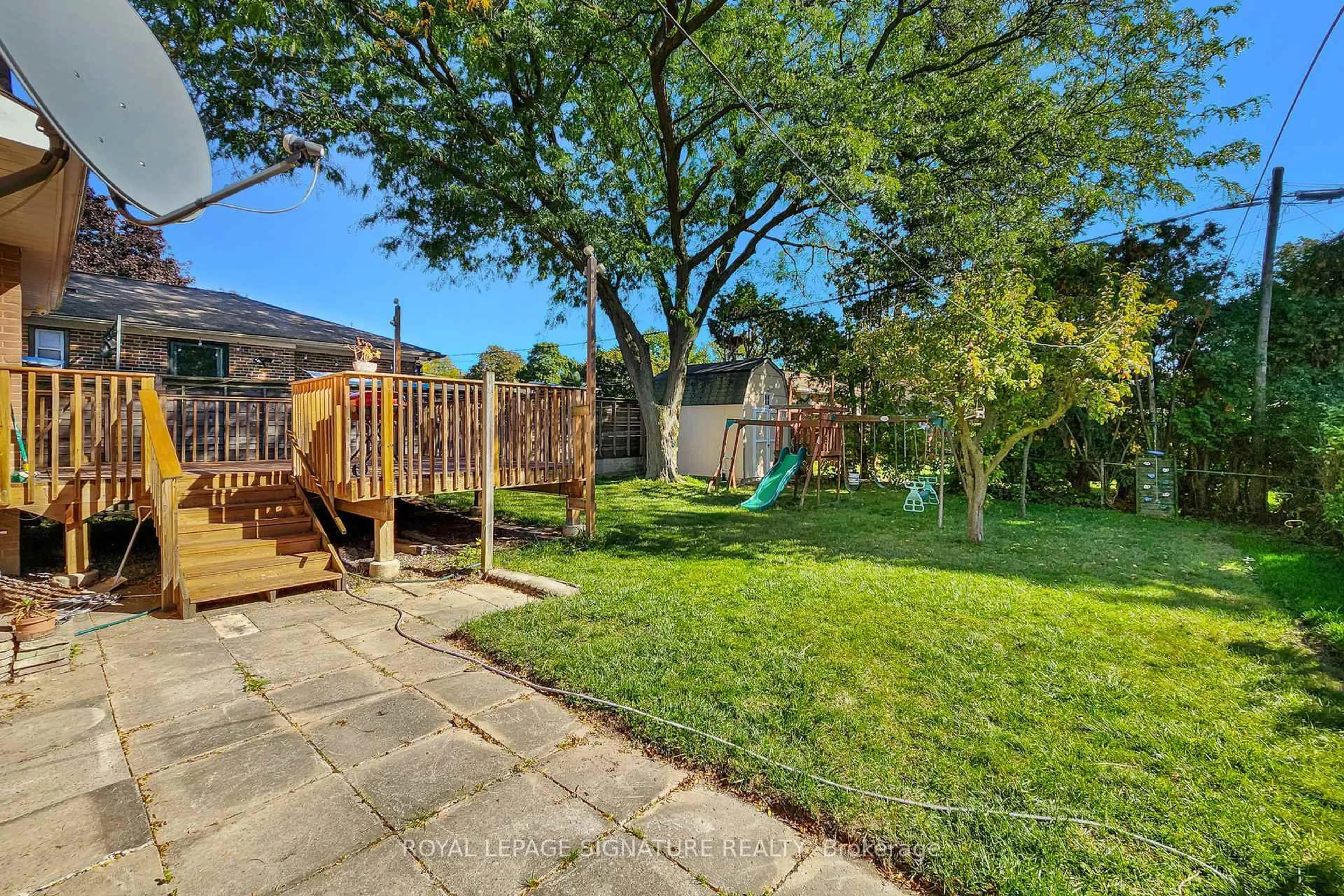 Patio, street for 45 Caronport Cres, Toronto Ontario M3A 1H2