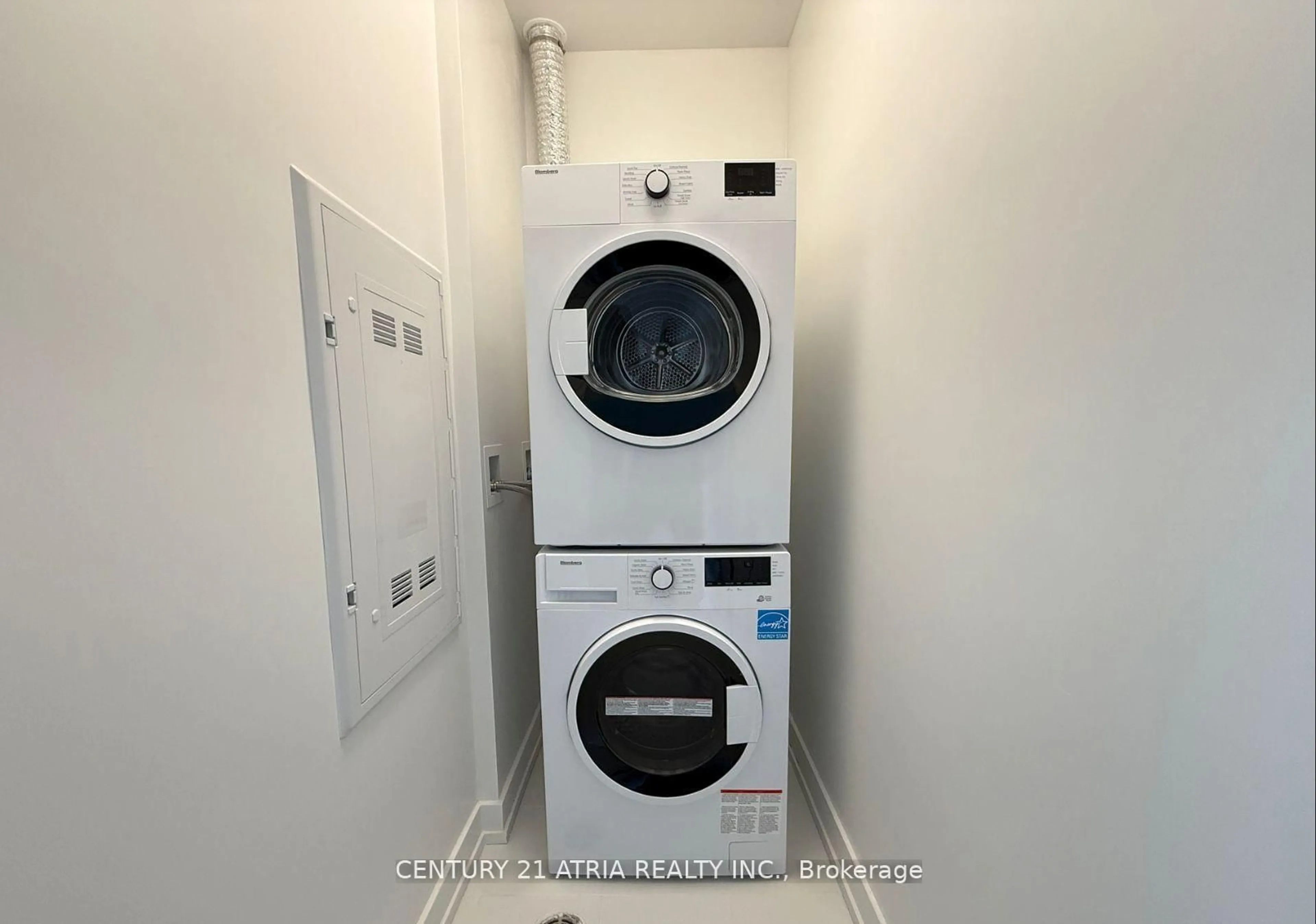 Laundry room for 117 Broadway Ave #3010, Toronto Ontario M4P 1V3