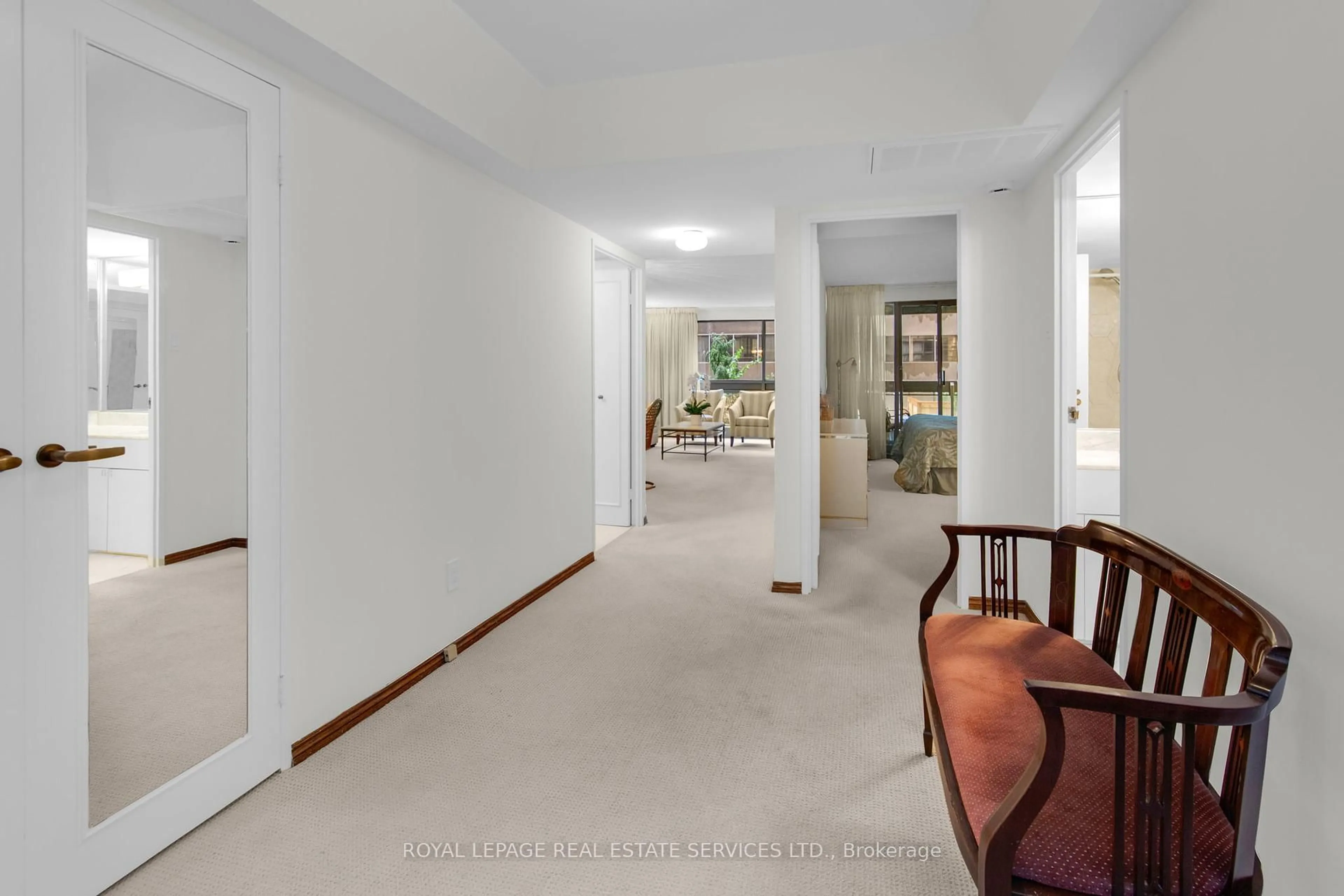Indoor foyer for 61 St Clair Ave #205, Toronto Ontario M4V 2Y8