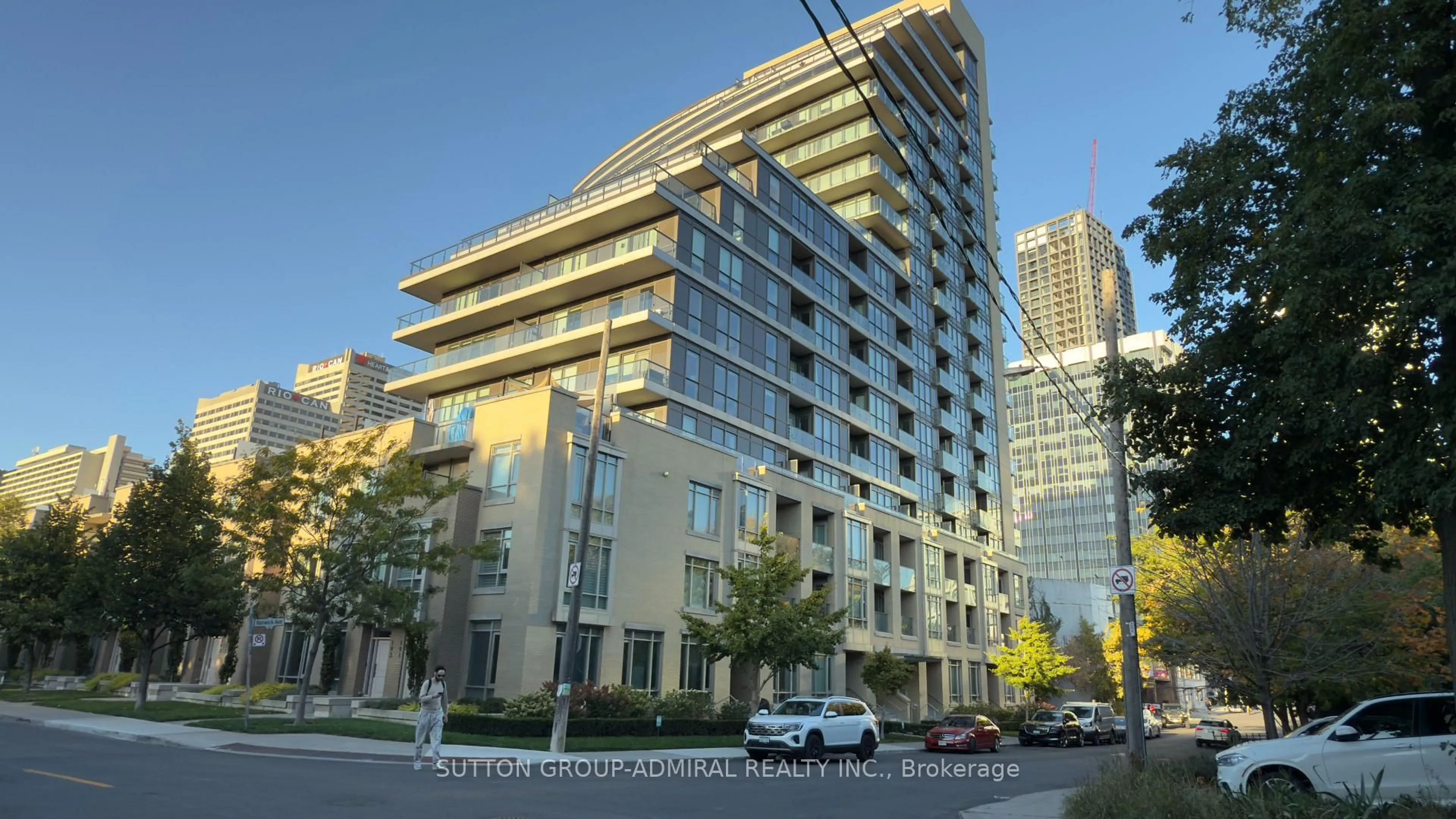 Unknown for 60 Berwick Ave #412, Toronto Ontario M5P 0A3