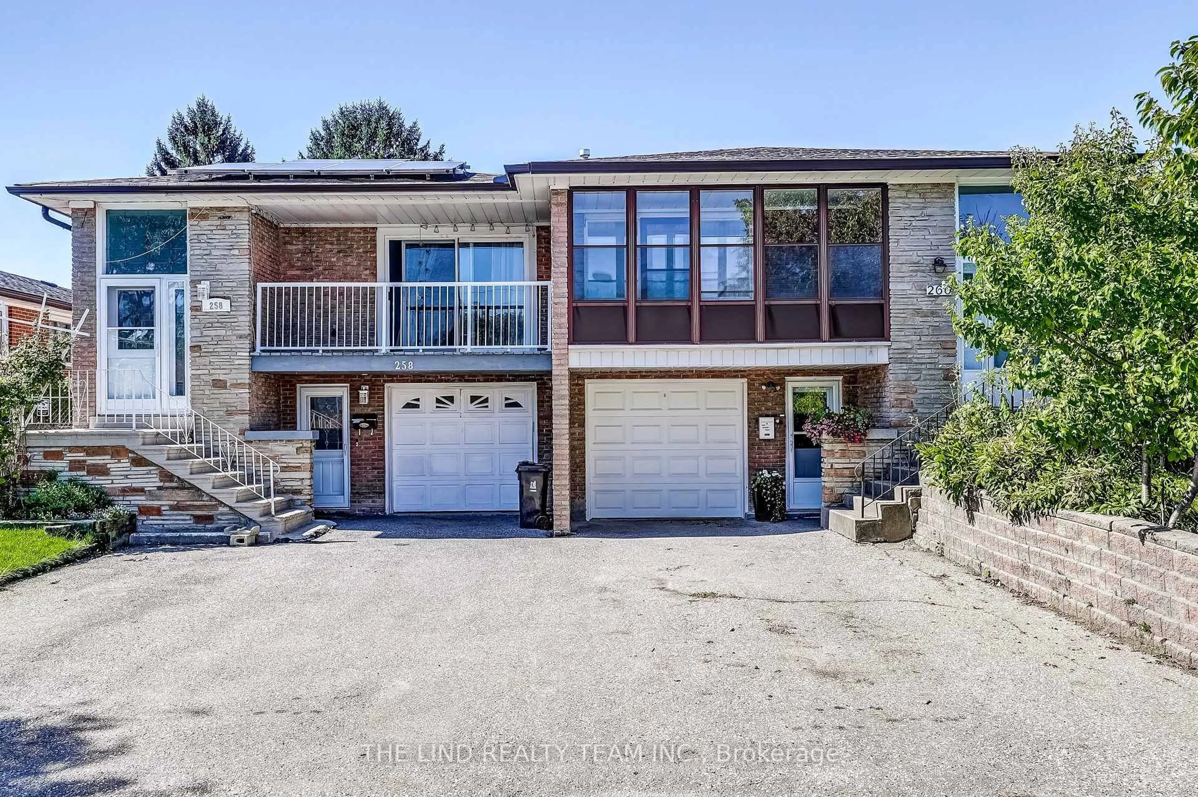 Home with brick exterior material, unknown for 260 Apache Tr, Toronto Ontario M2H 2W4