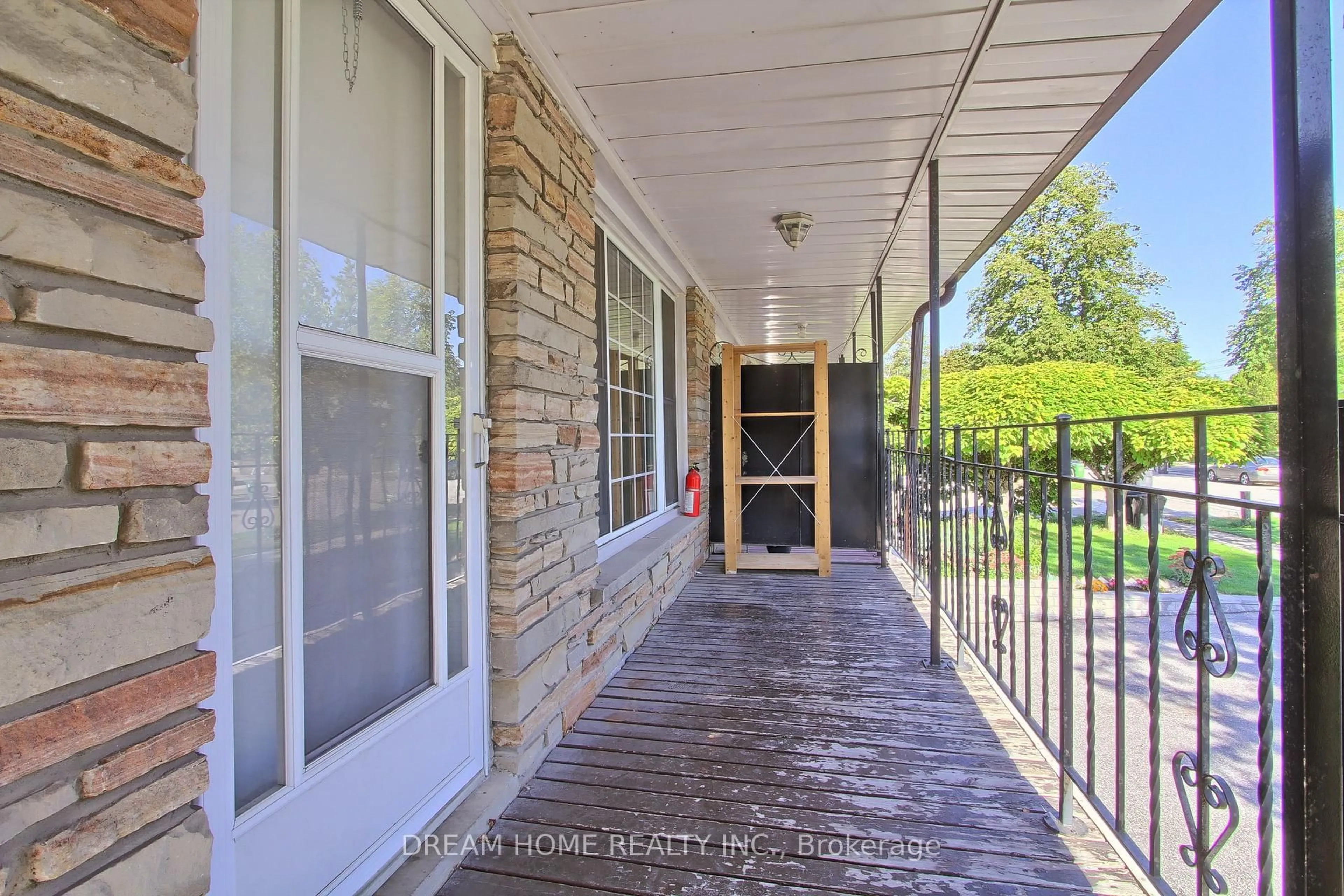 Unknown for 108 Mintwood Dr, Toronto Ontario M2M 3A8