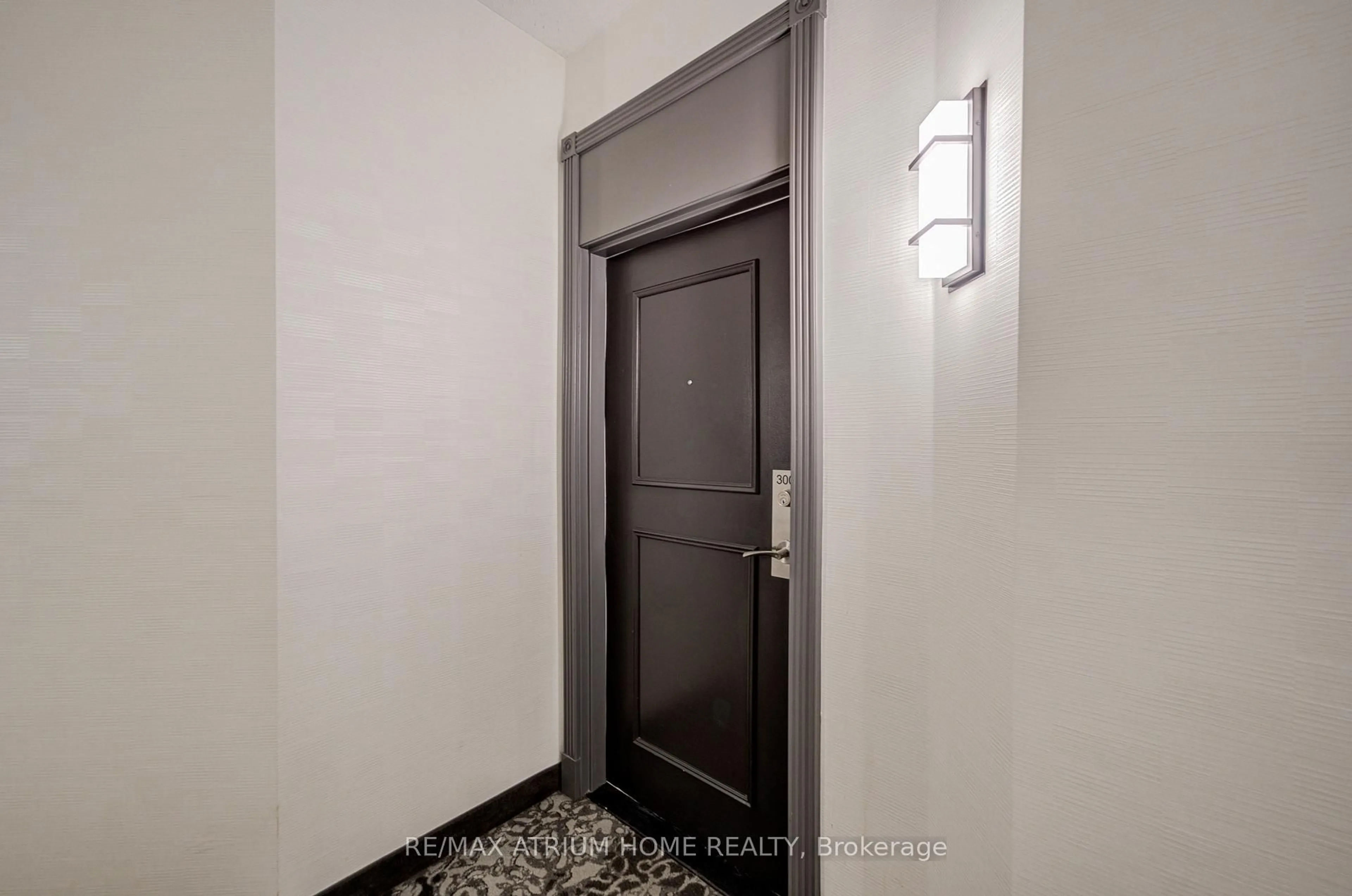 Indoor foyer for 33 Empress Ave #3002, Toronto Ontario M2N 6Y7