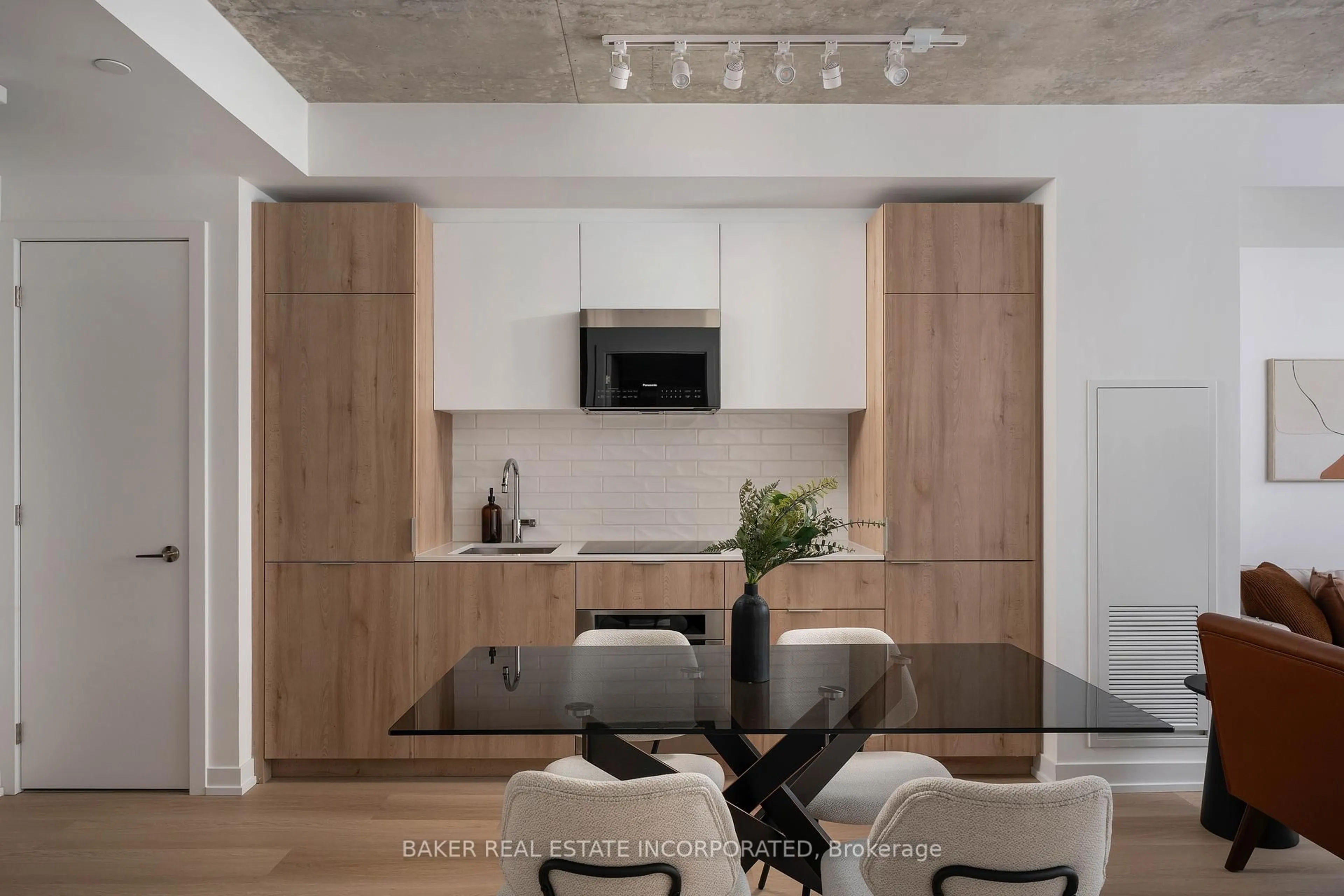 Contemporary kitchen, unknown for 28 Eastern Ave #813, Toronto Ontario M5A 0Y2