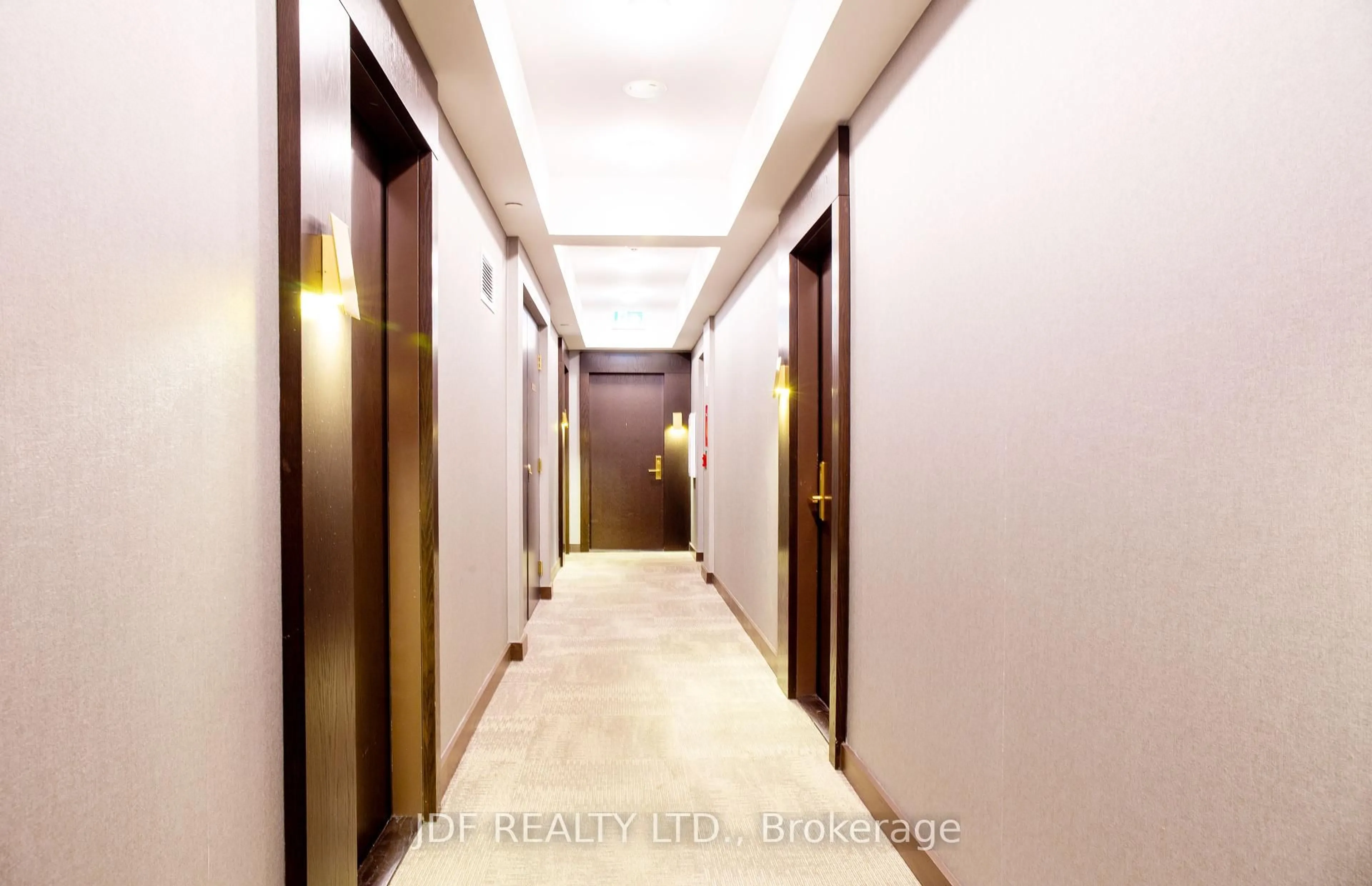 Indoor foyer for 330 Richmond St #1615, Toronto Ontario M5V 1X2
