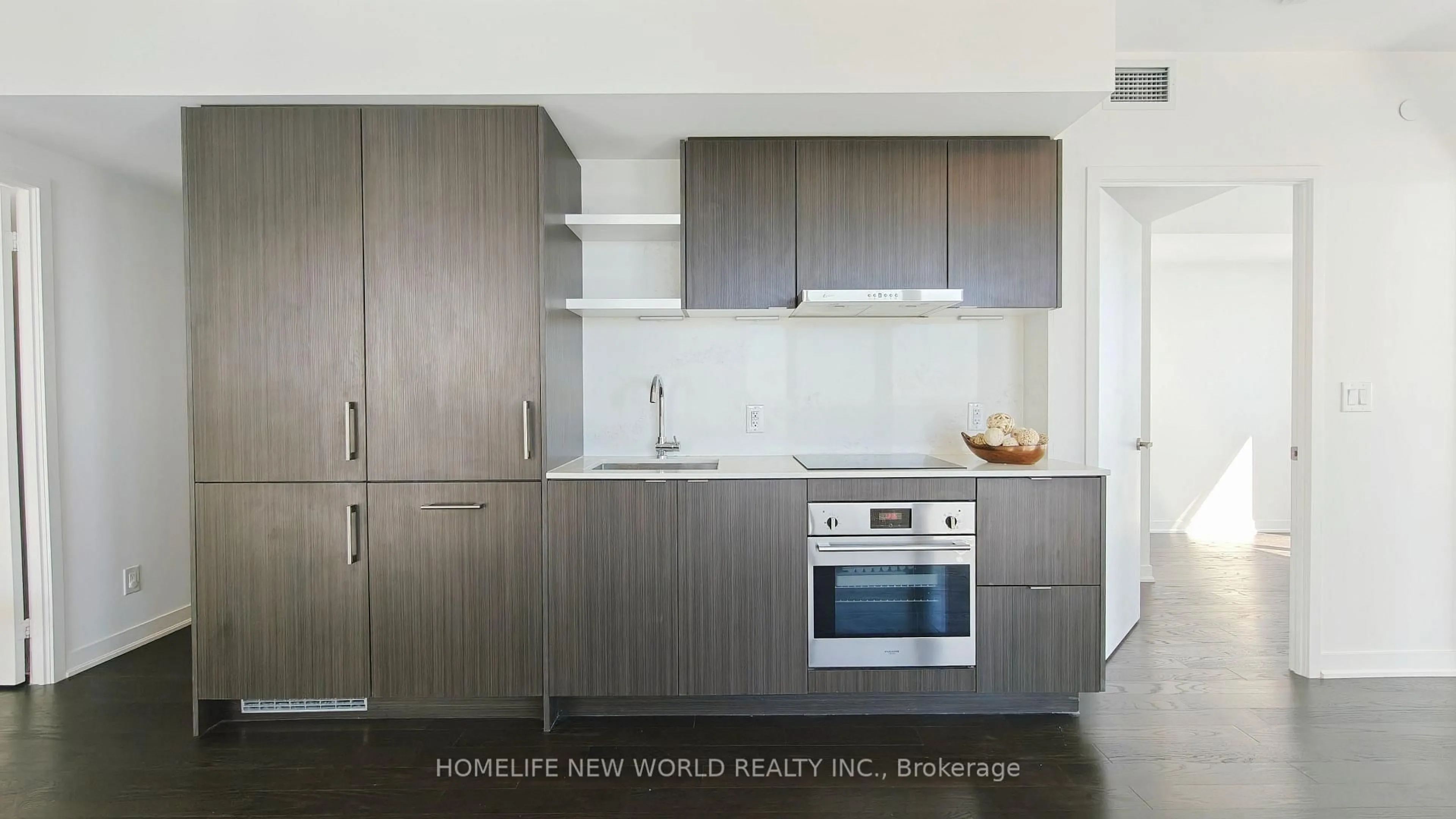 Standard kitchen, wood/laminate floor for 88 Harbour St #4810, Toronto Ontario M5J 0C3