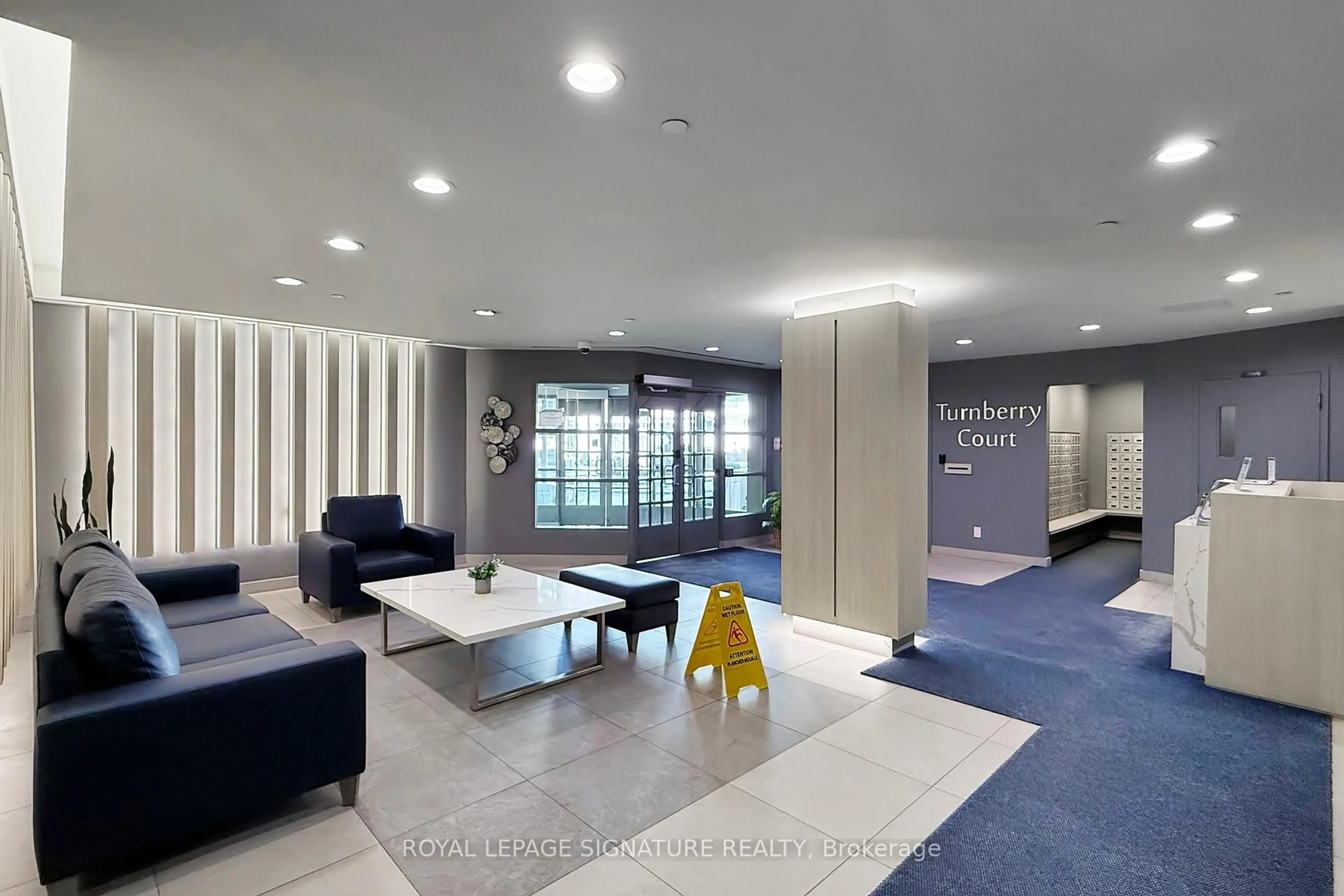 Indoor foyer for 5795 Yonge St #1205, Toronto Ontario M2M 4J3
