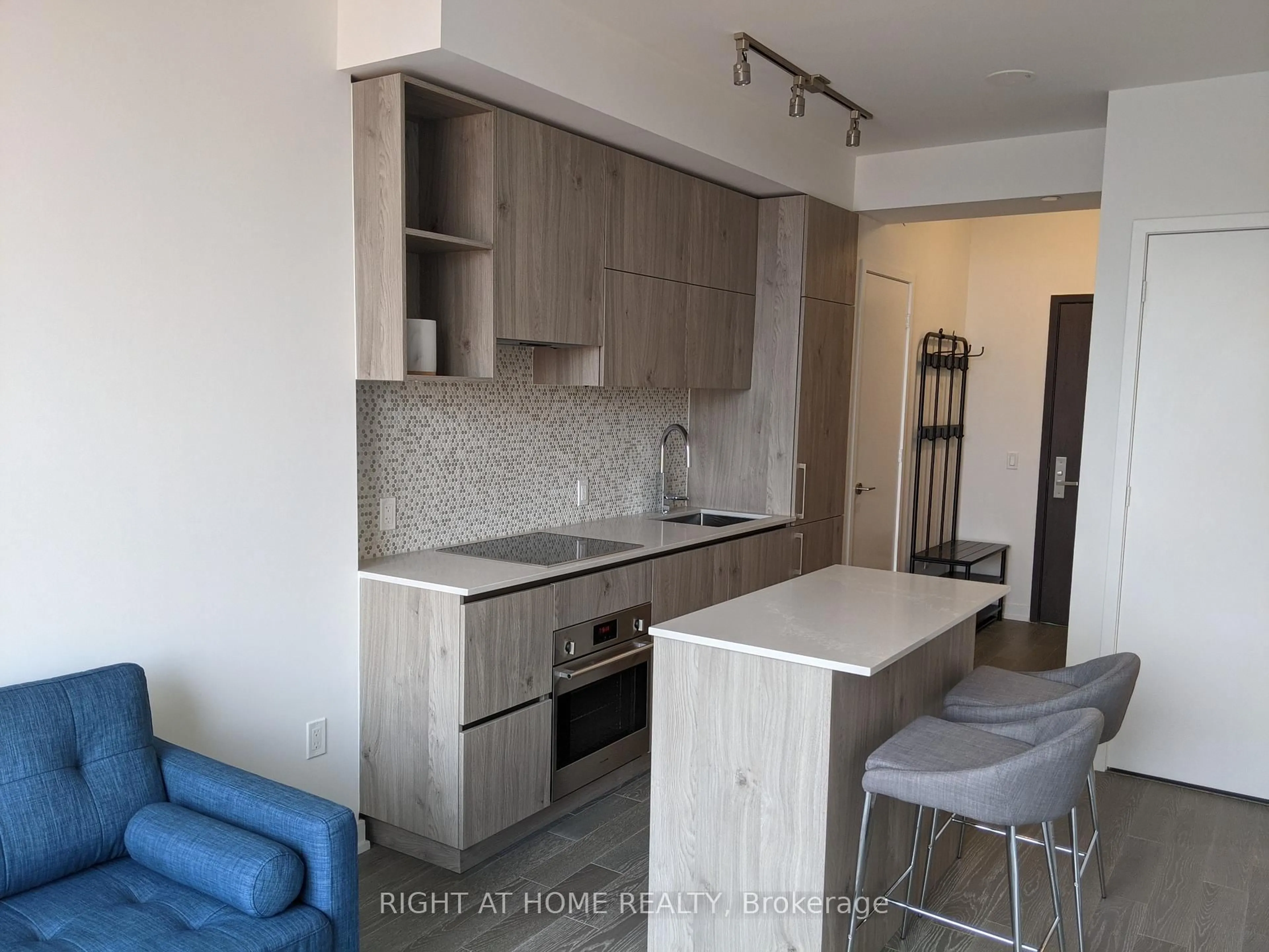 Unknown for 1 Yorkville Ave #1010, Toronto Ontario M4W 0B1