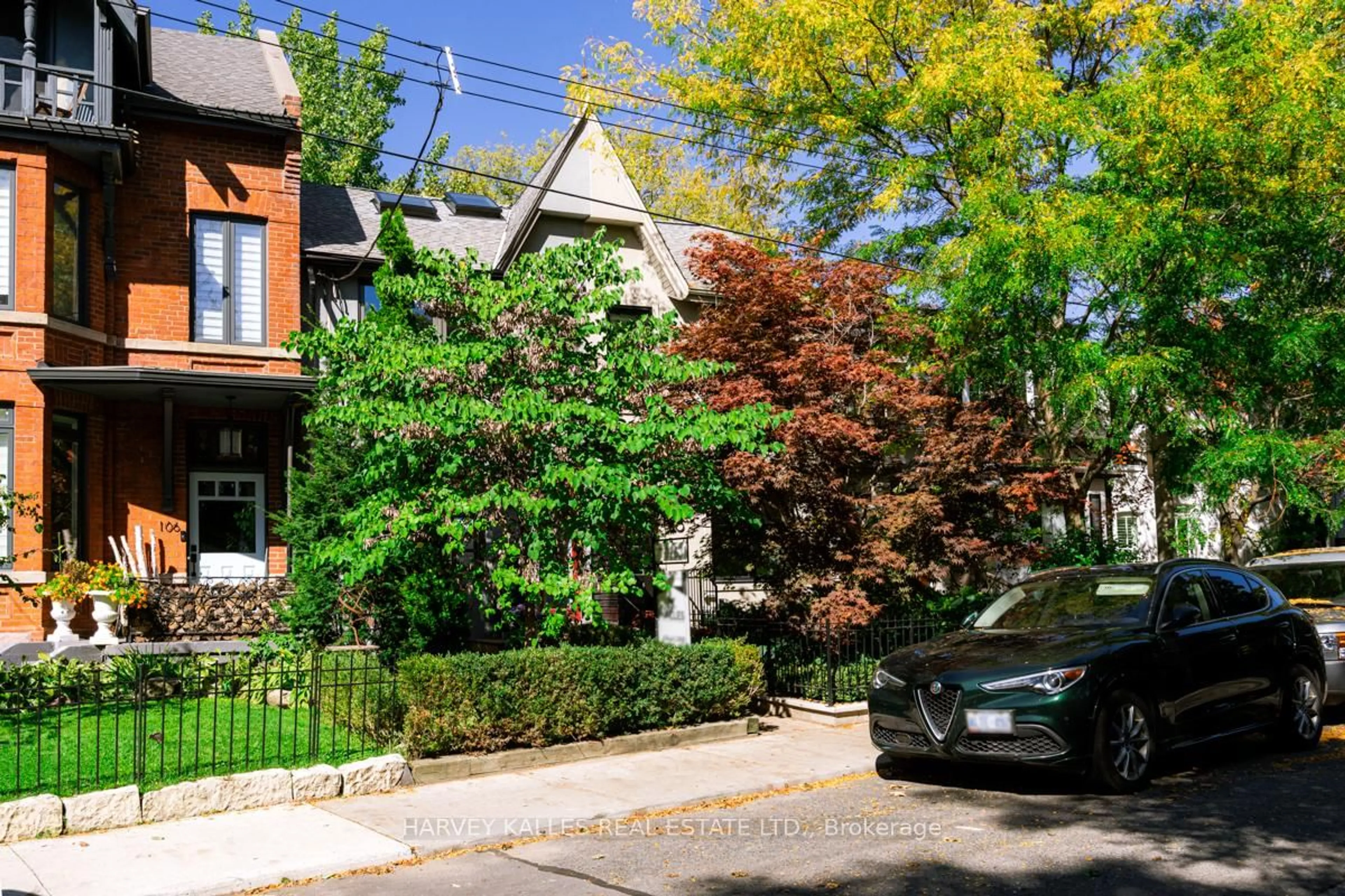 Unknown for 108 Shaftesbury Ave, Toronto Ontario M4T 1A5