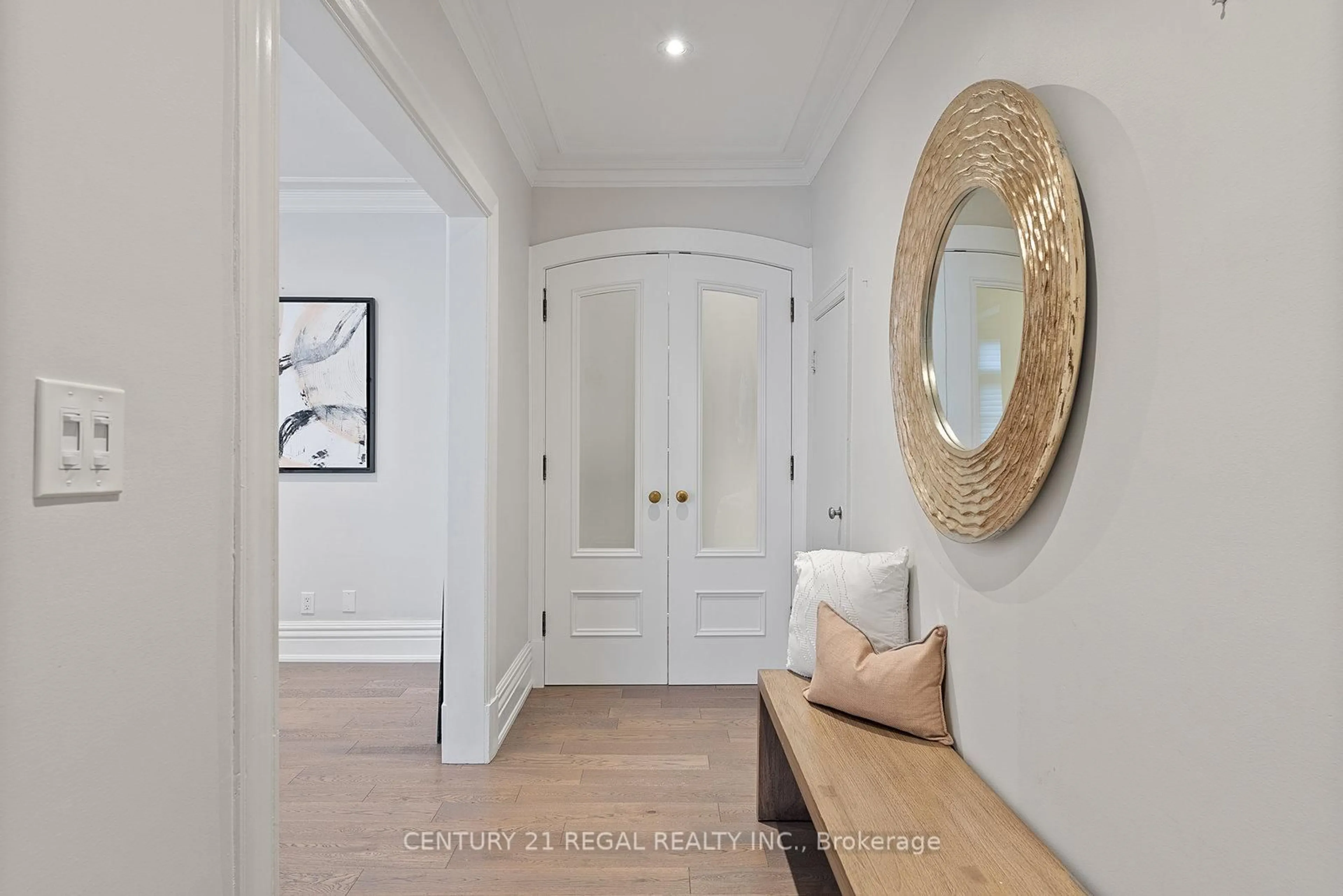 Indoor entryway for 93 Douglas Cres, Toronto Ontario M4W 2E6