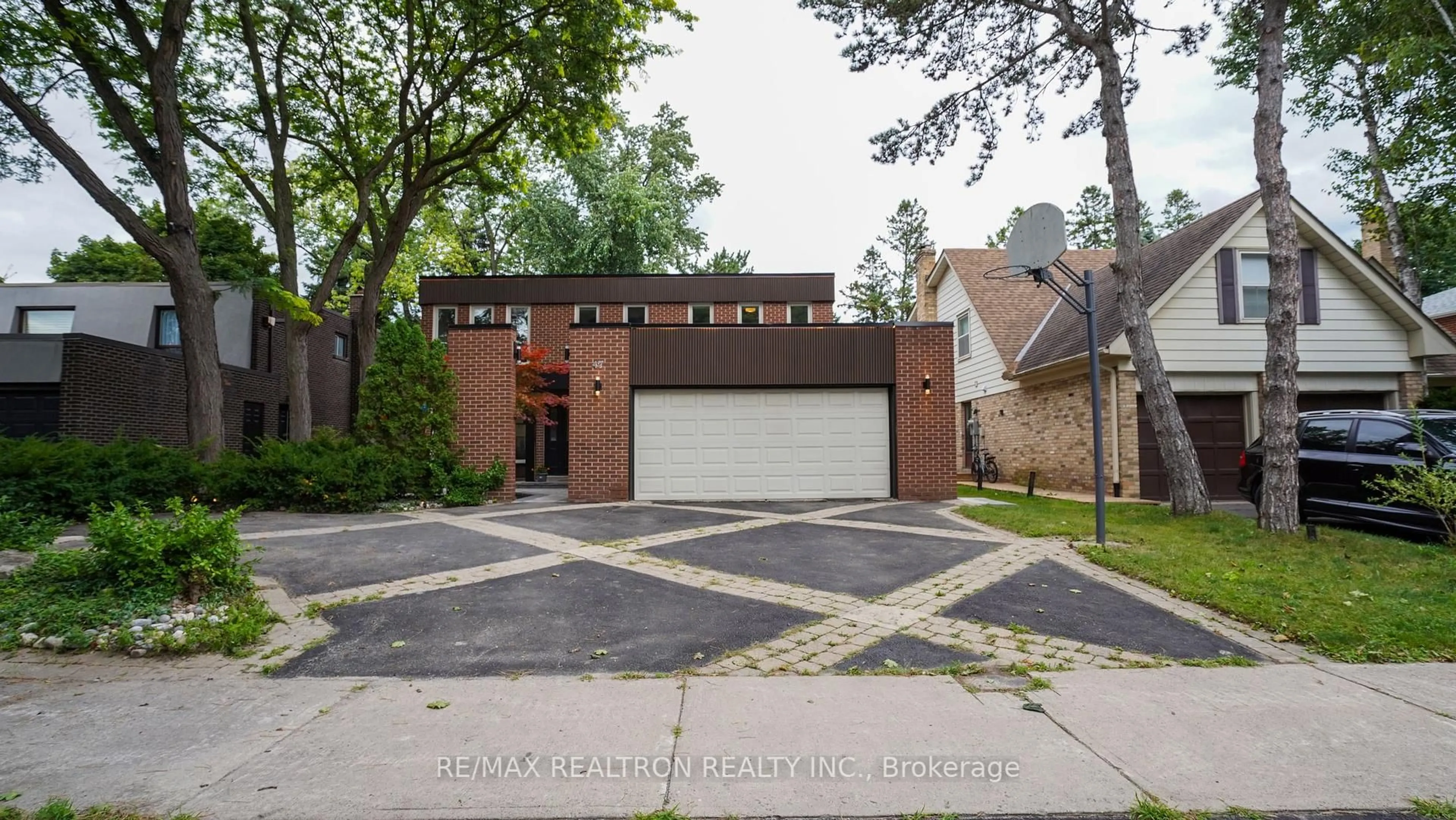 Home with brick exterior material, street for 47 Robinter Dr, Toronto Ontario M2M 3R4