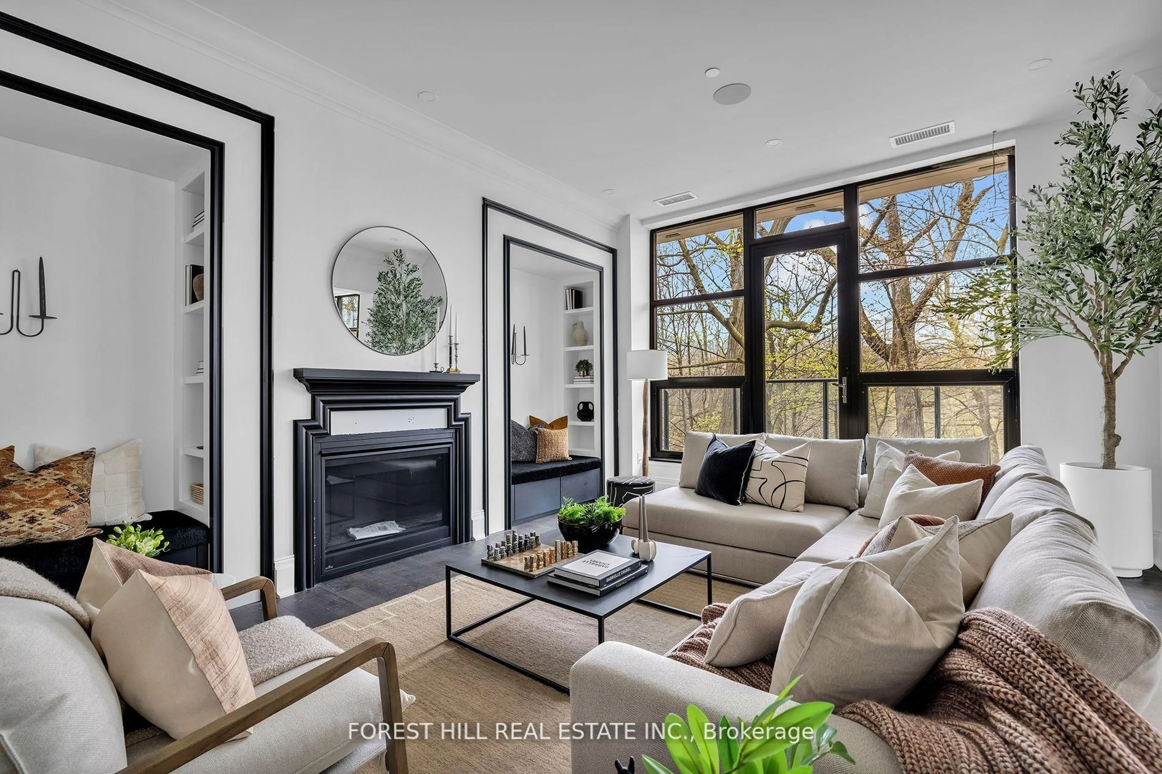 Living room with furniture, unknown for 200 Russell Hill Rd #303, Toronto Ontario M4V 2T2