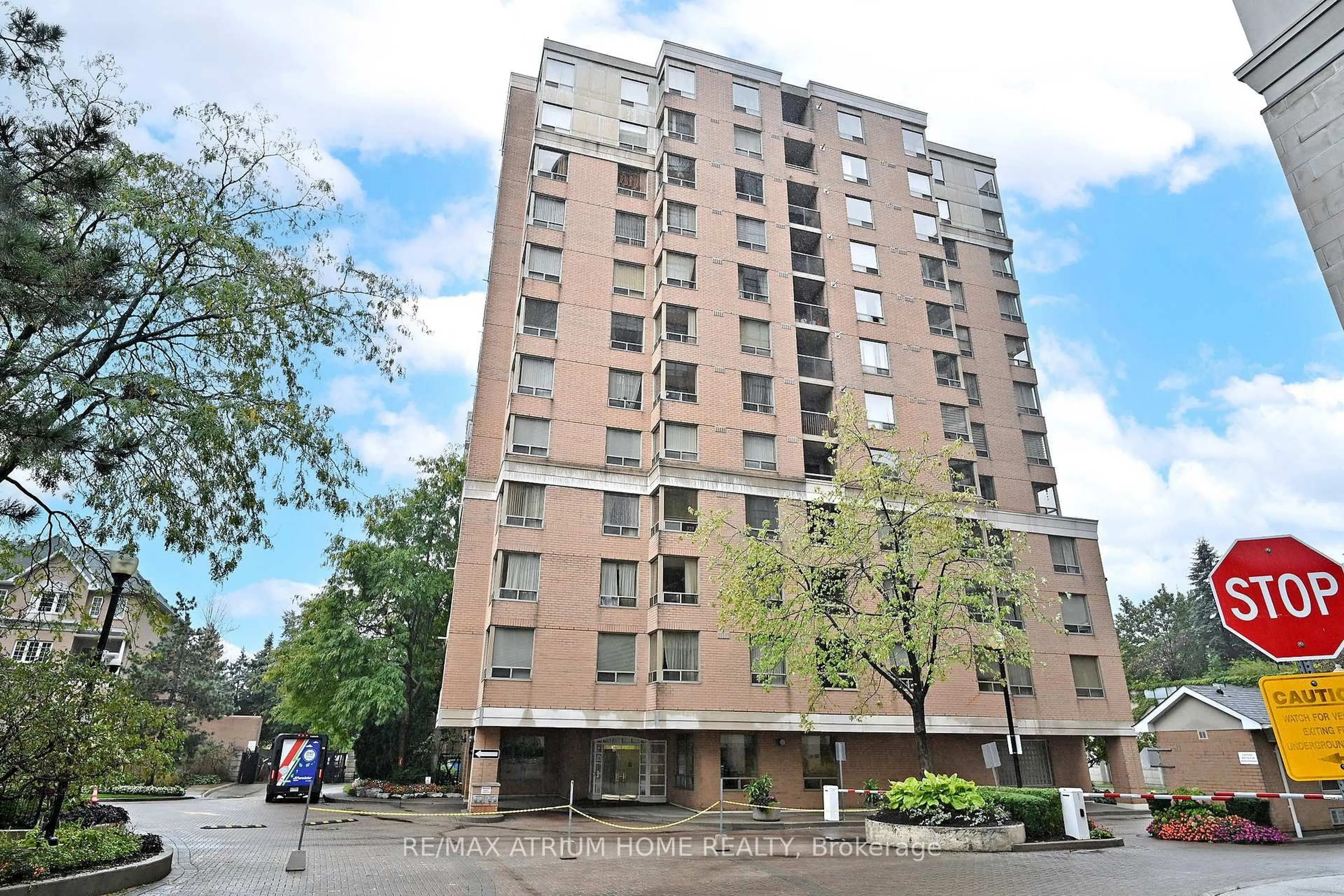 Unknown for 88 Grandview Way #PH11, Toronto Ontario M2N 6V6