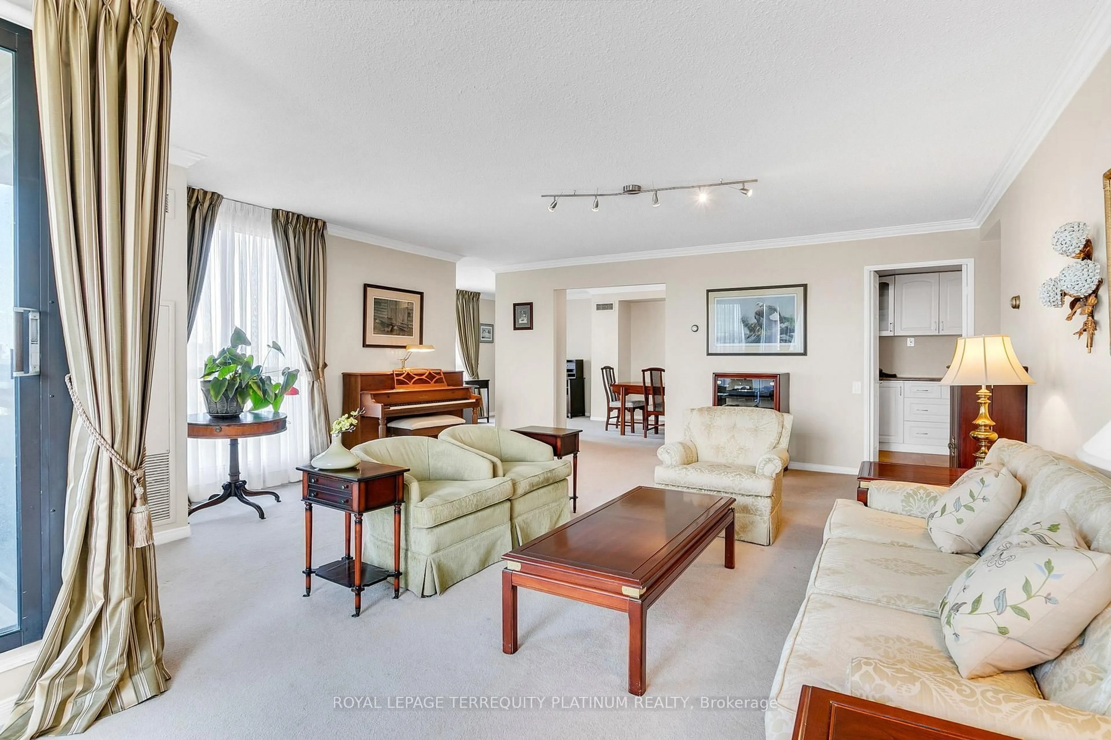 Living room with furniture, unknown for 3 Concorde Pl #1202, Toronto Ontario M3C 3K7