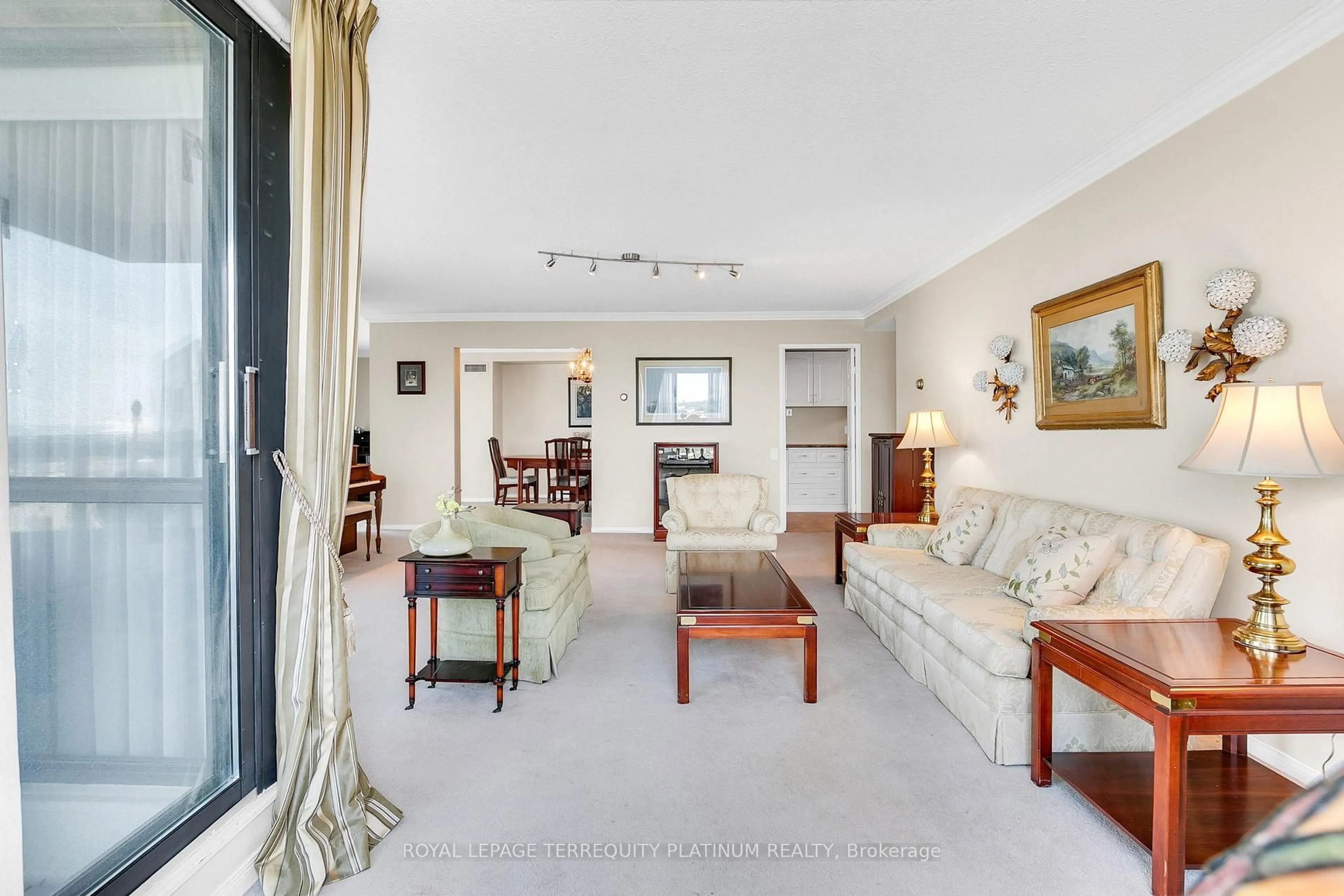 Living room with furniture, unknown for 3 Concorde Pl #1202, Toronto Ontario M3C 3K7