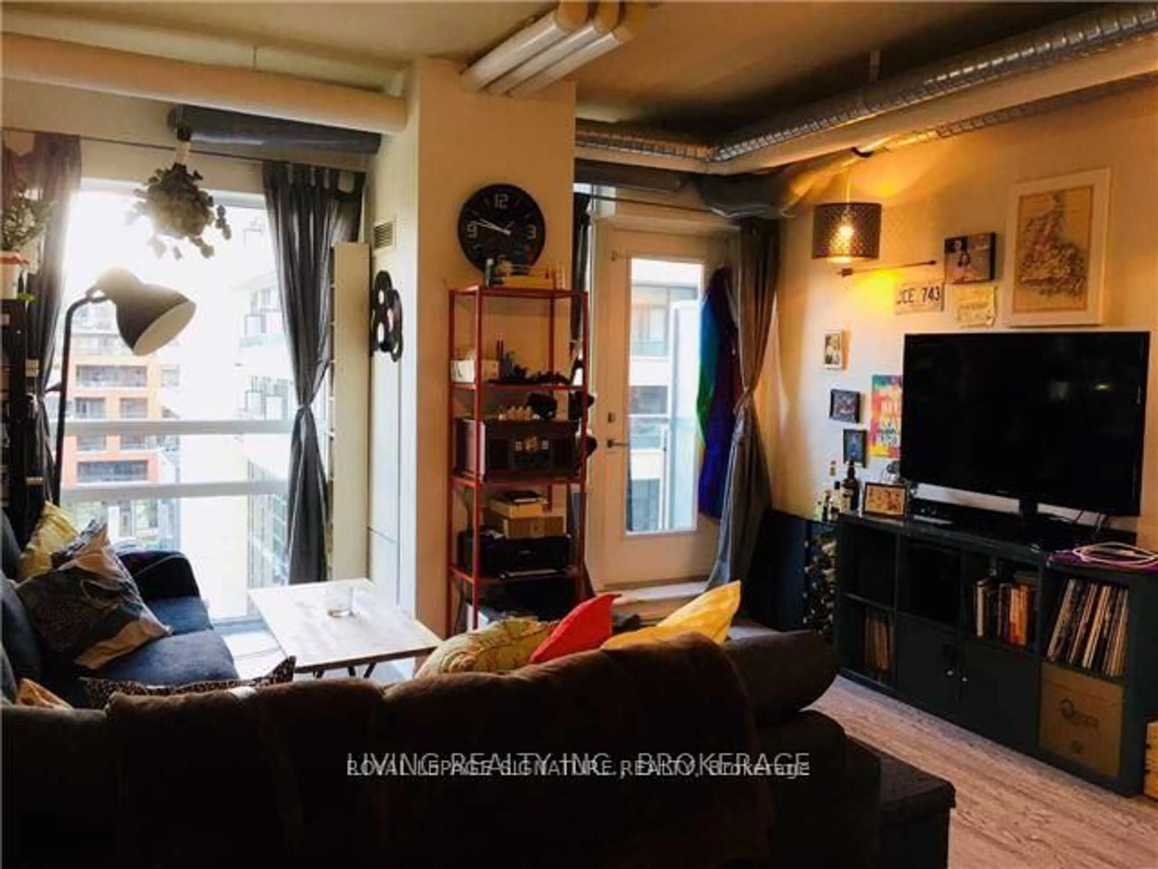 A pic of a room for 150 Sudbury St #513, Toronto Ontario M6J 3S8