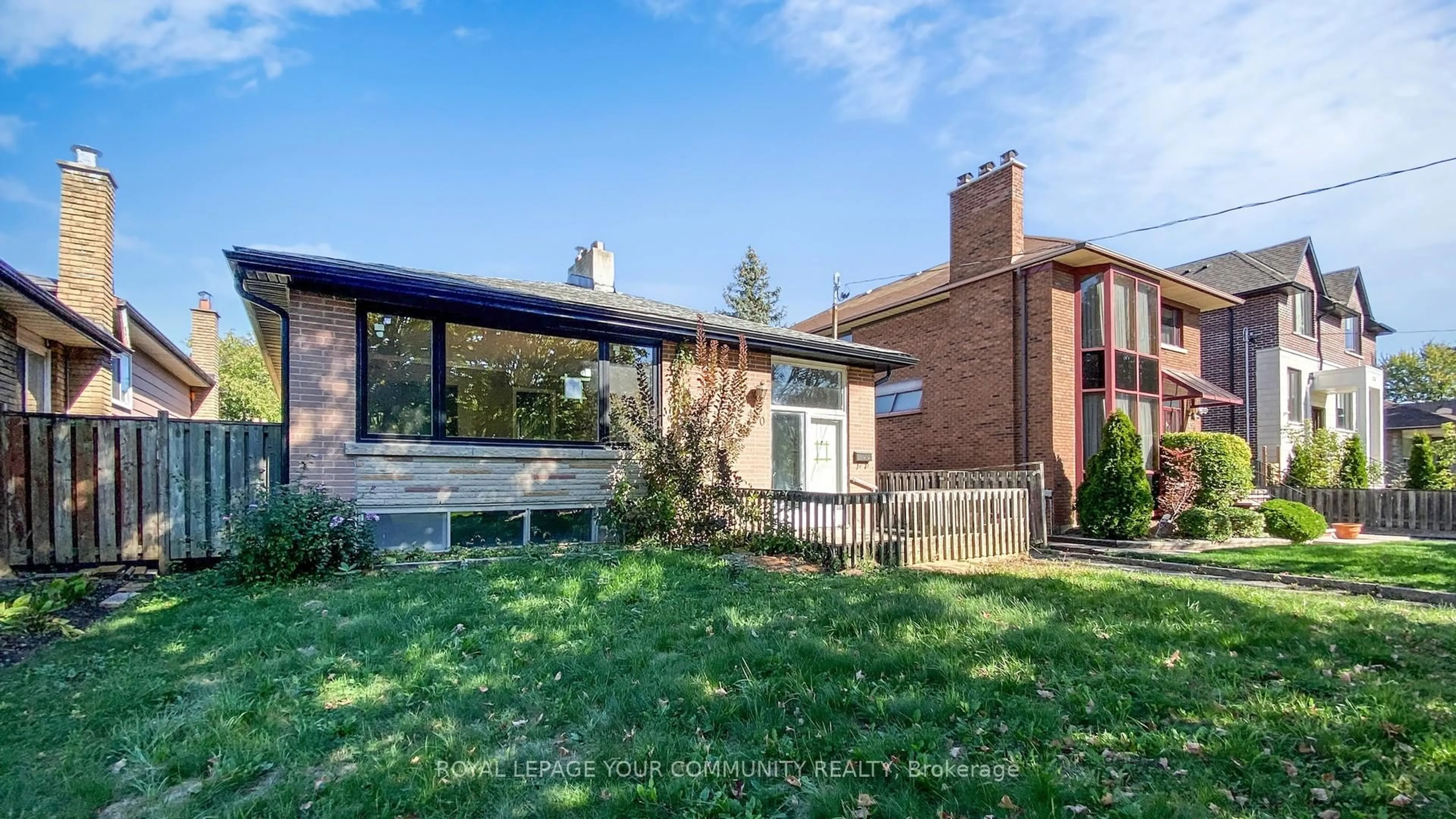 Home with brick exterior material, street for 480 Ellerslie Ave, Toronto Ontario M2R 1C4