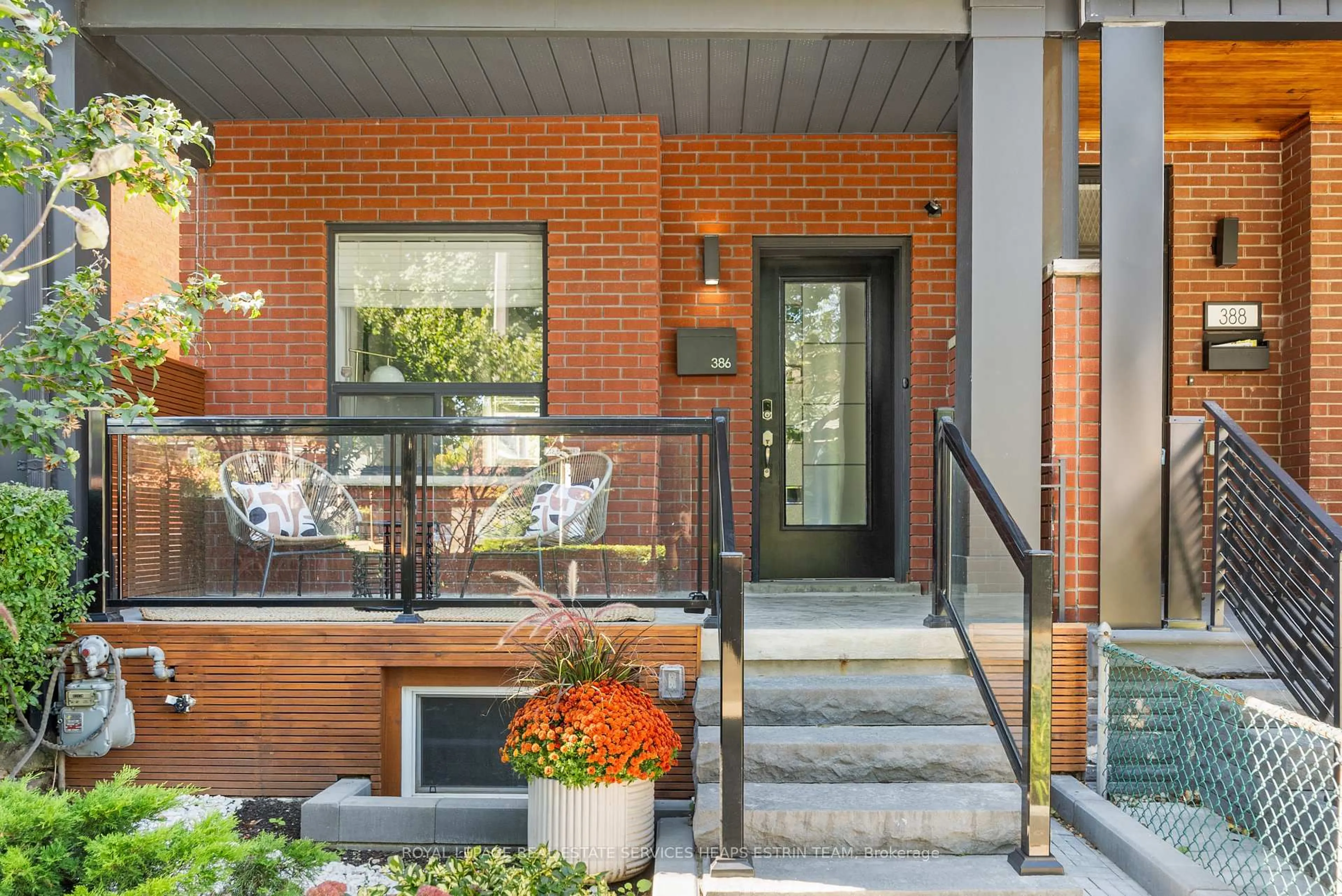 Home with brick exterior material, street for 386 Crawford St, Toronto Ontario M6J 2V7