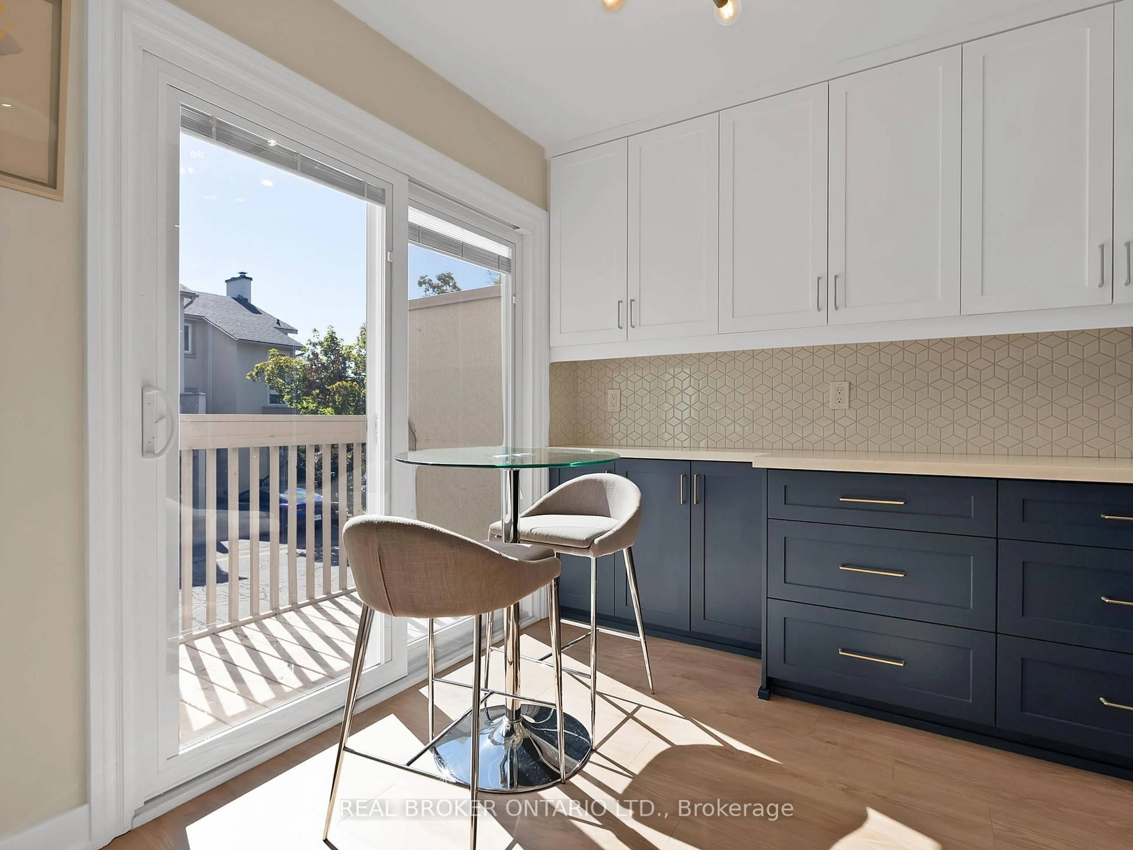 Contemporary kitchen, unknown for 85 Cheryl Shepway, Toronto Ontario M2J 4R5