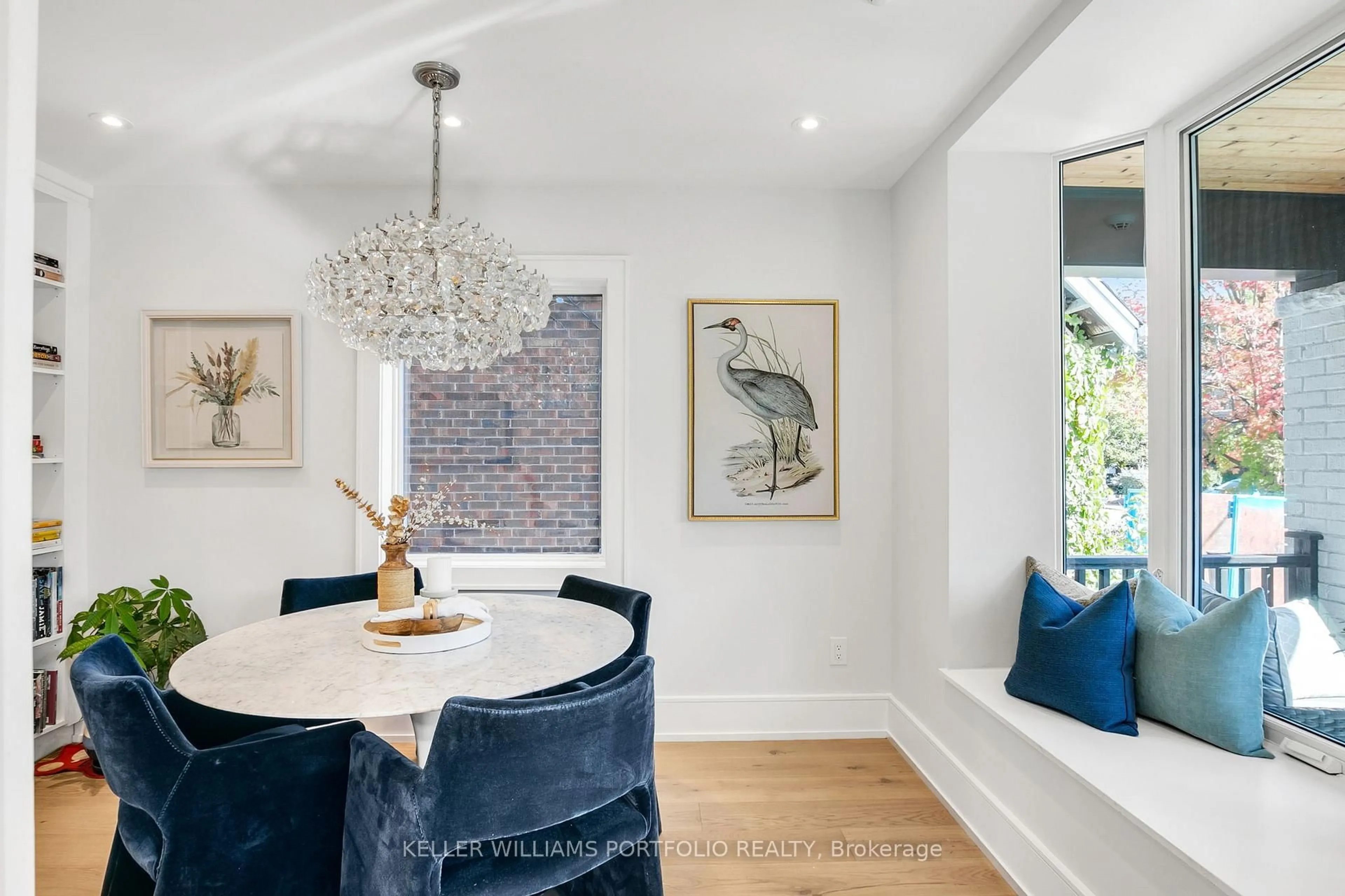 Dining room, ceramic/tile floor for 470 Merton St, Toronto Ontario M4S 1B3