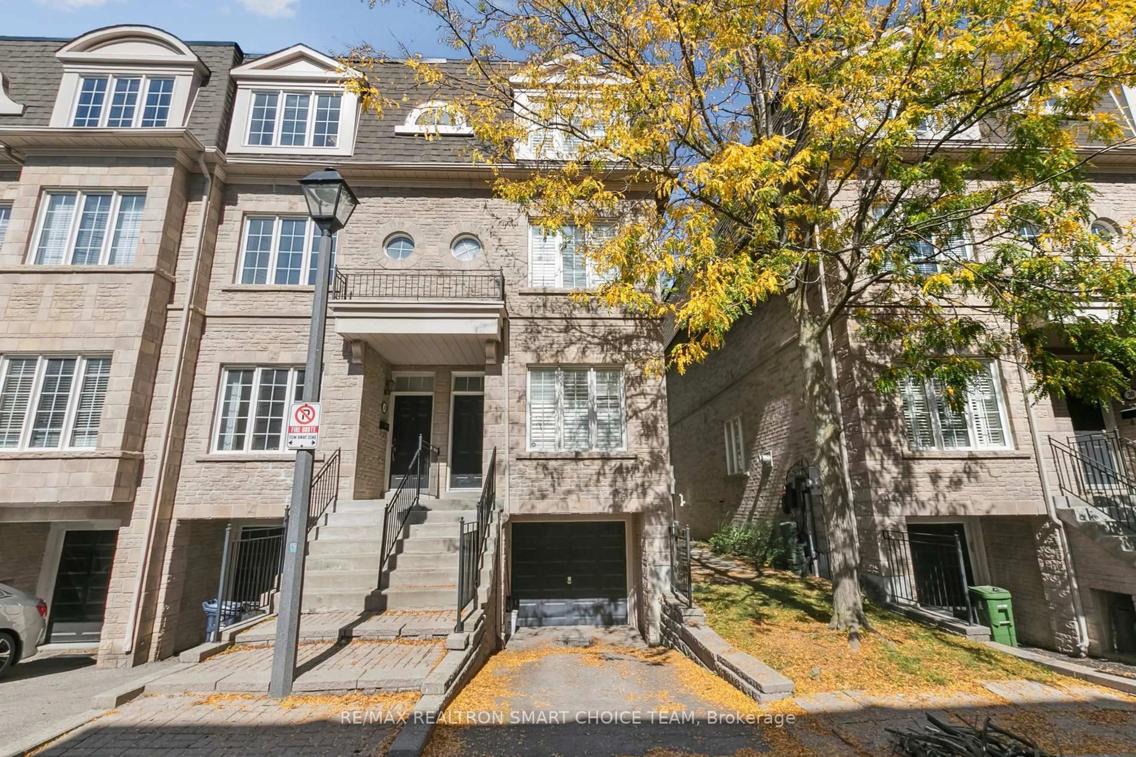 Unknown for 34 McBride Lane #12, Toronto Ontario M2N 7B8