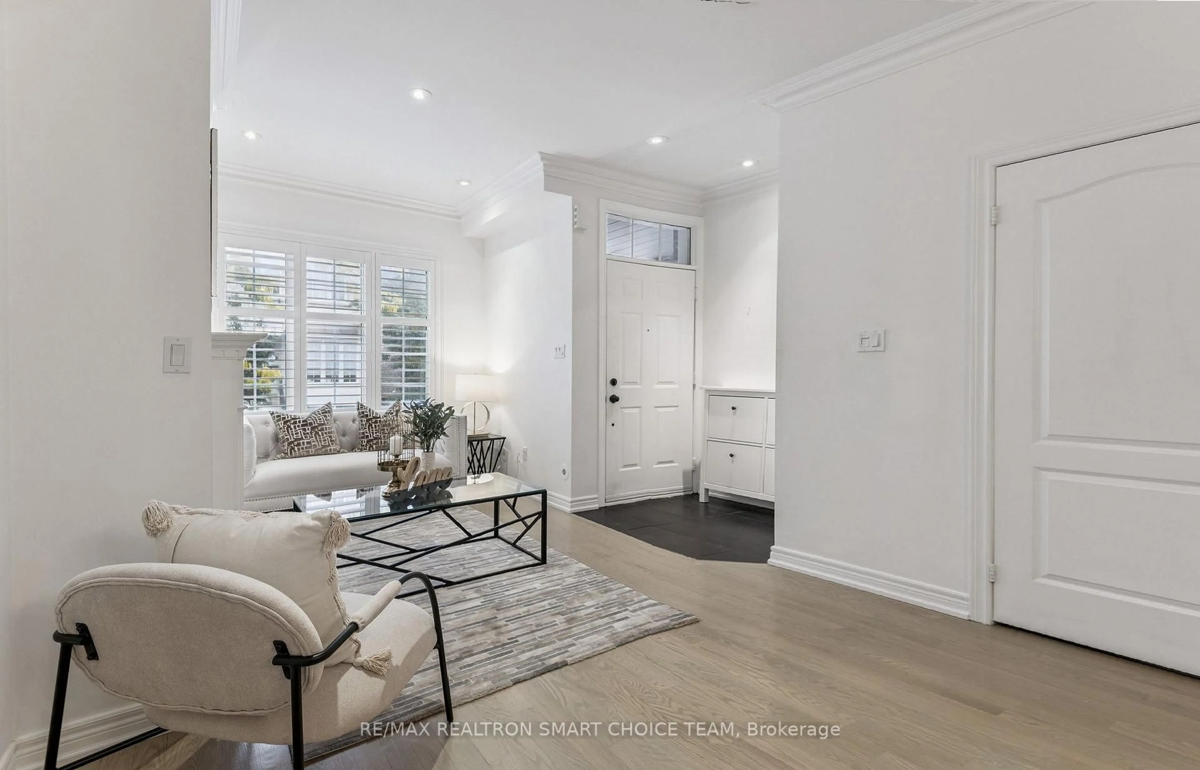 Indoor entryway for 34 McBride Lane #12, Toronto Ontario M2N 7B8