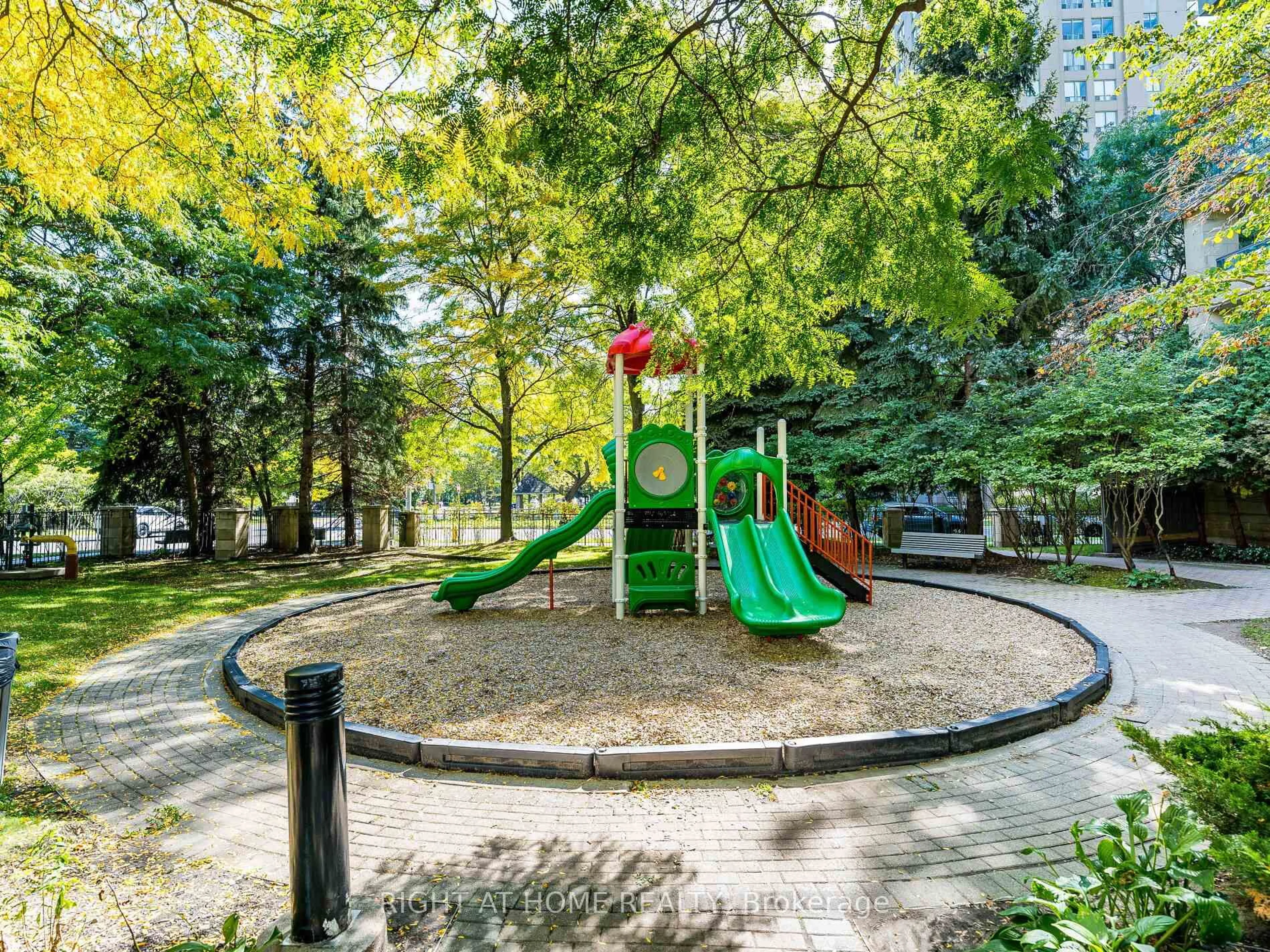 Patio, unknown for 238 Doris Ave #2001, Toronto Ontario M2N 6W1