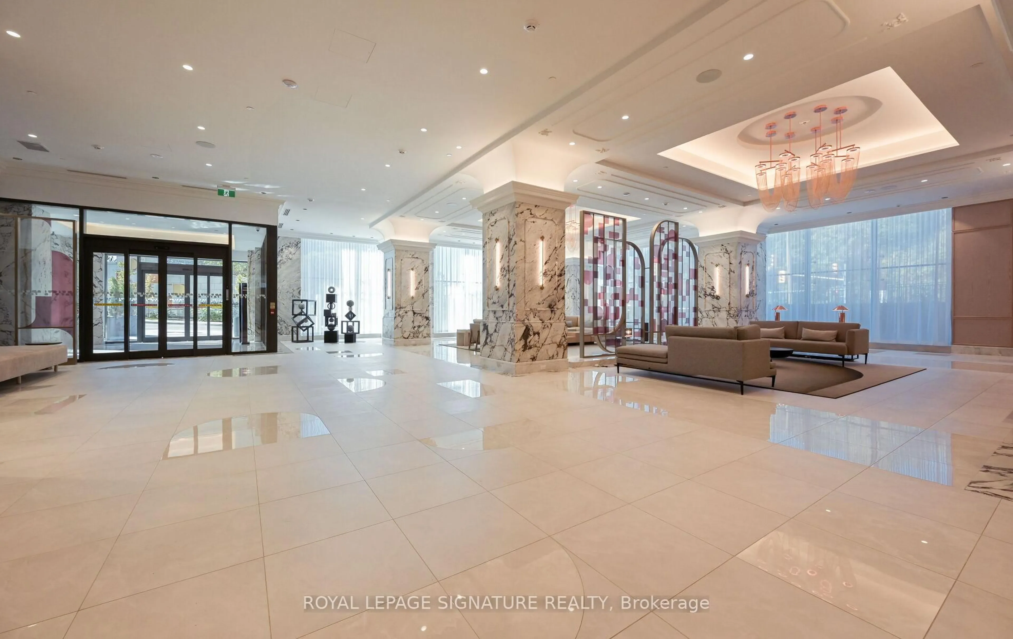 Lobby for 10 In On The Park Dr #105, Toronto Ontario M3C 0P9