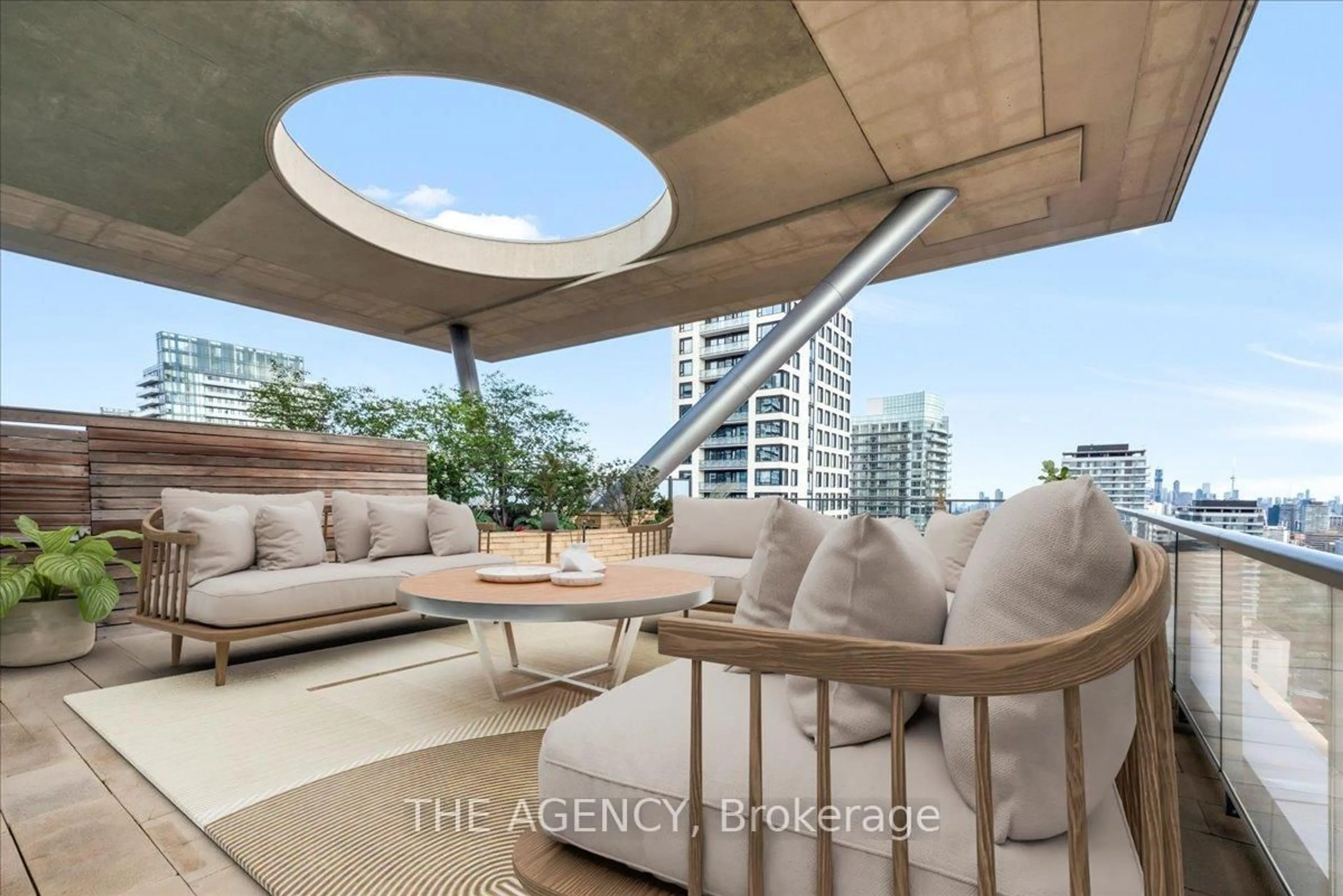 Unknown for 70 Roehampton Ave #PH15, Toronto Ontario M4P 1R2