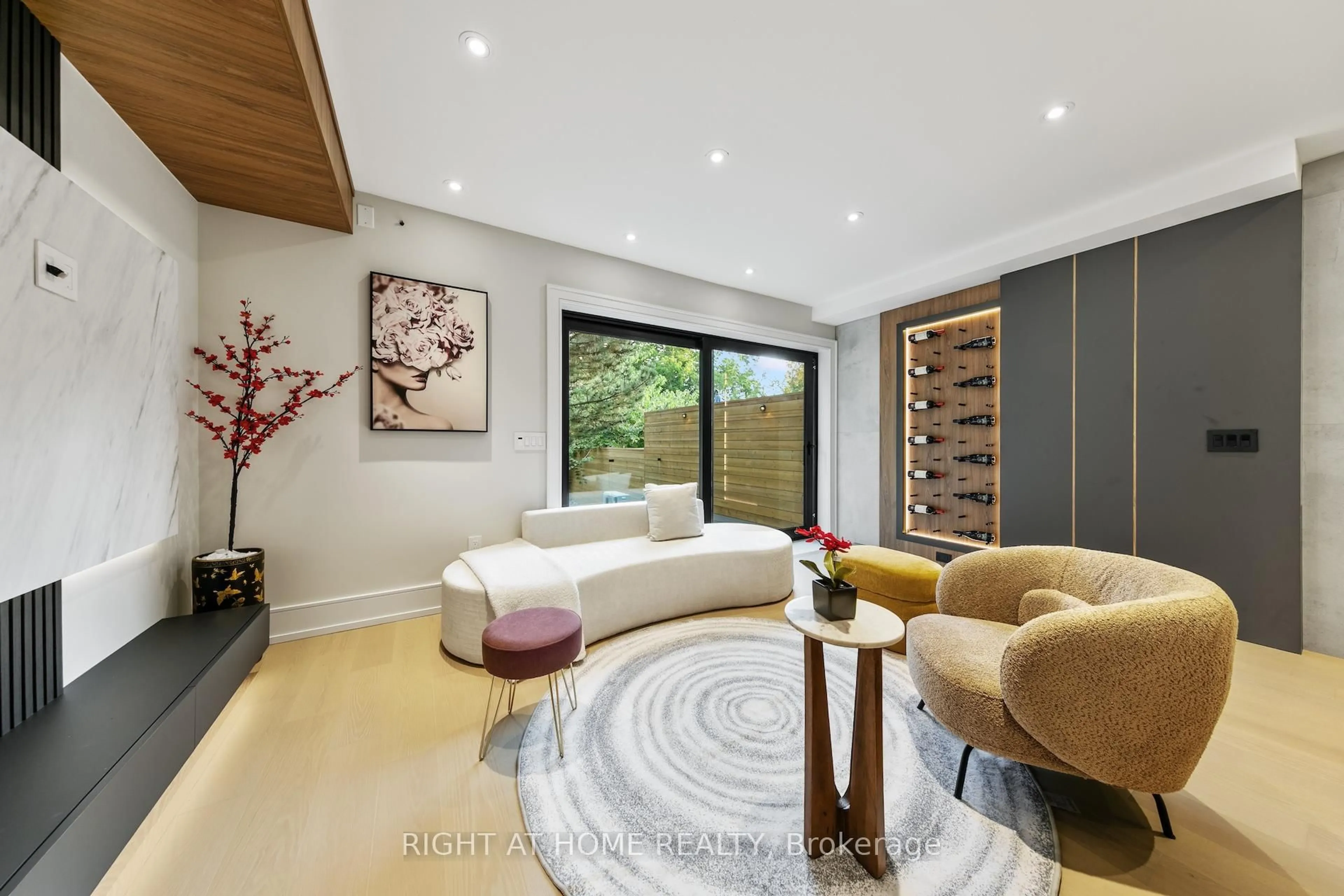 Living room with furniture, unknown for 35 Woburn Ave, Toronto Ontario M5M 1K5