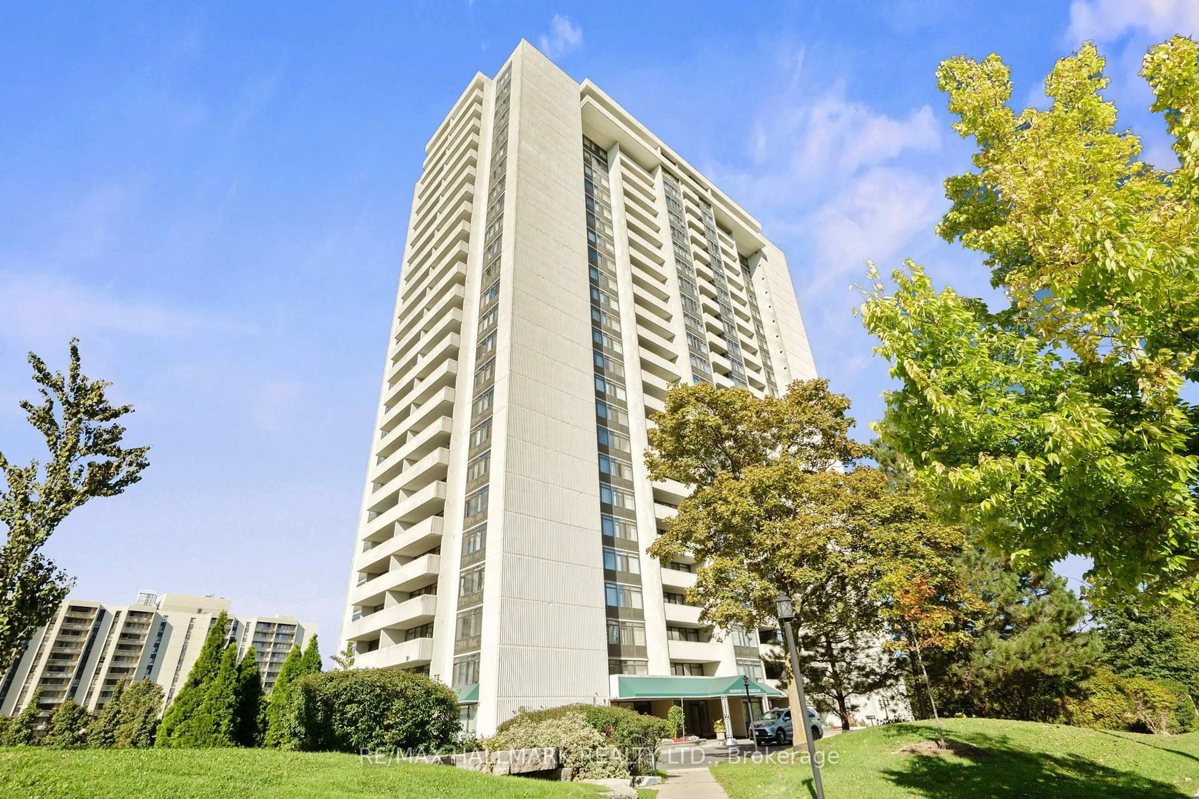 Unknown for 3300 Don Mills Rd #1805, Toronto Ontario M2J 4X7