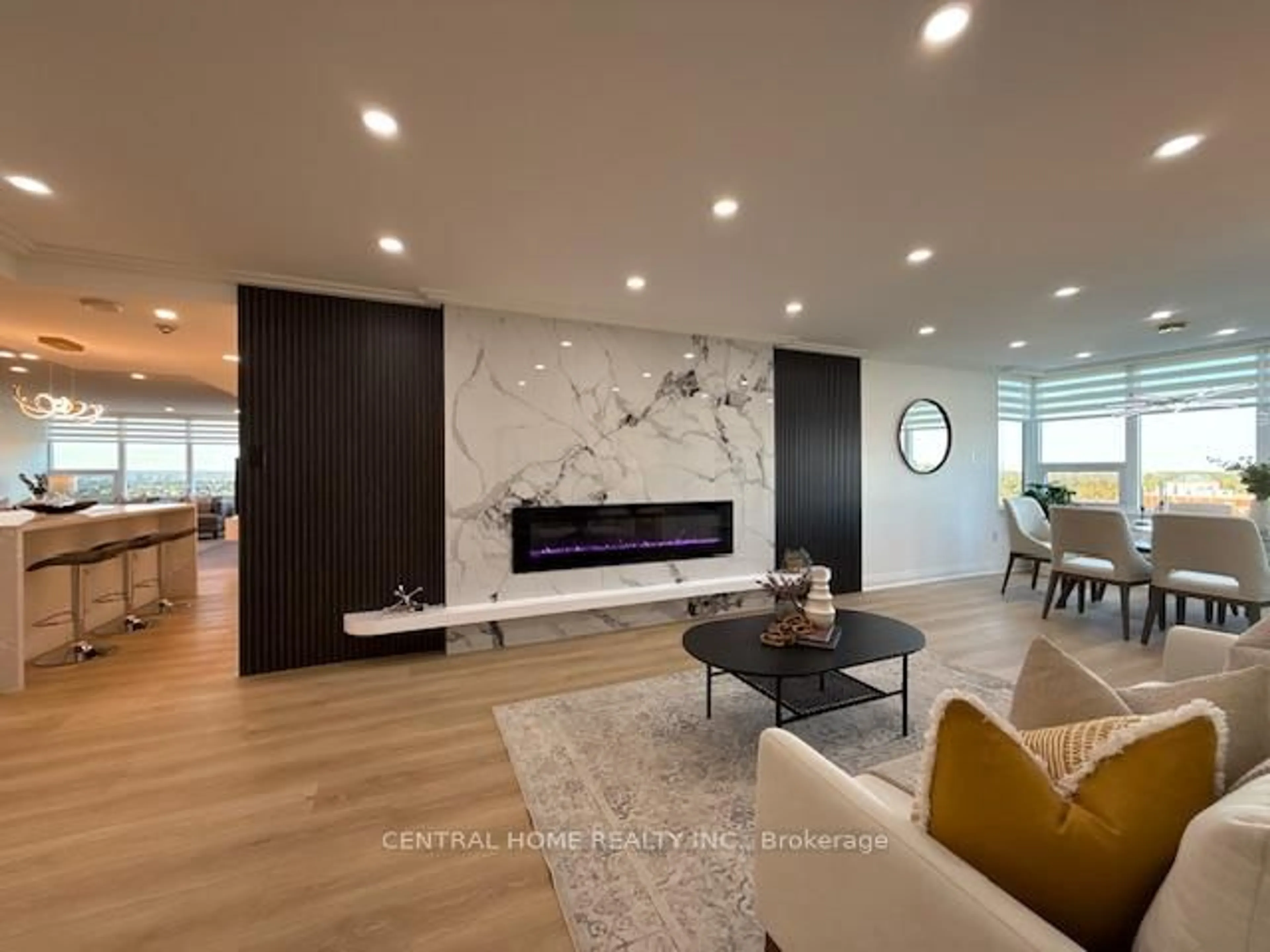 Living room with furniture, unknown for 55 Skymark Dr #1707, Toronto Ontario M2H 3N4