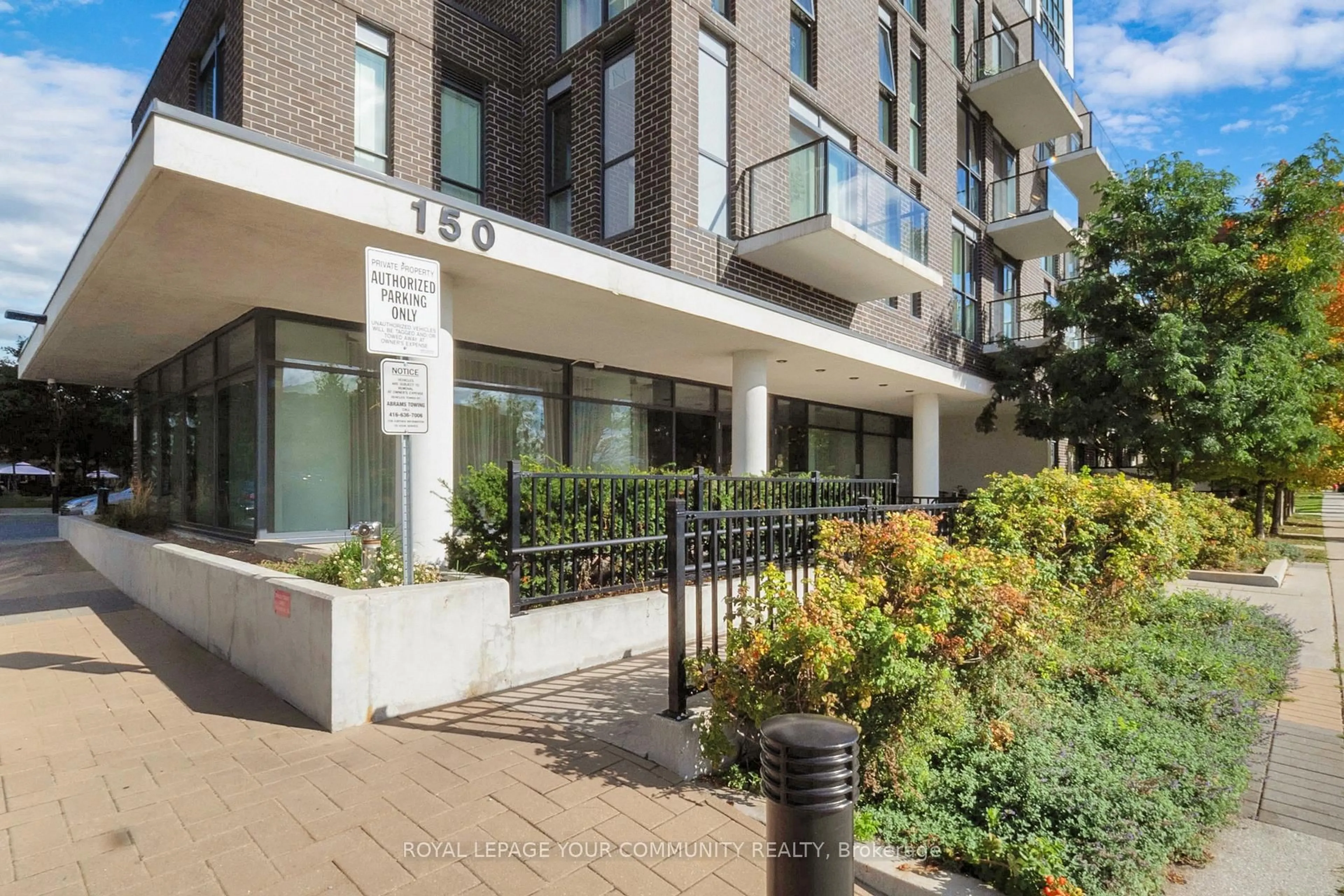 Patio, street for 150 Fairview Mall Dr #416, Toronto Ontario M2J 0E7