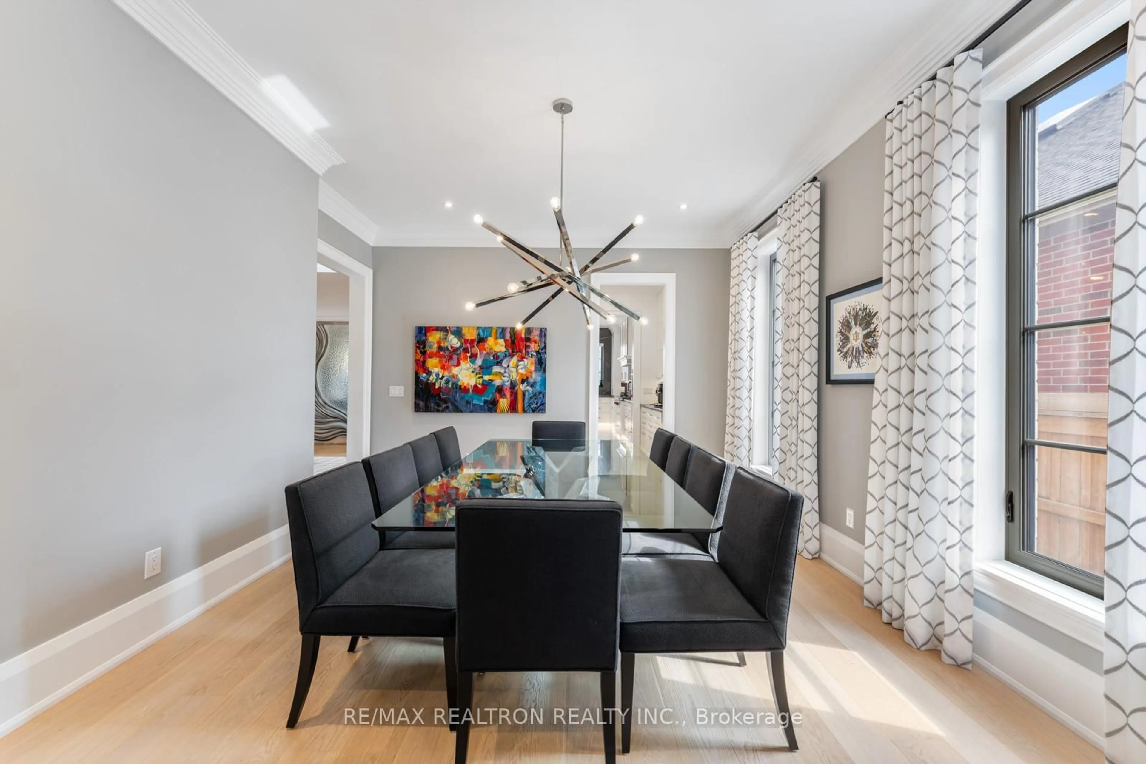 Dining room, unknown for 20 Sunbeam Ave, Toronto Ontario M3H 1W7