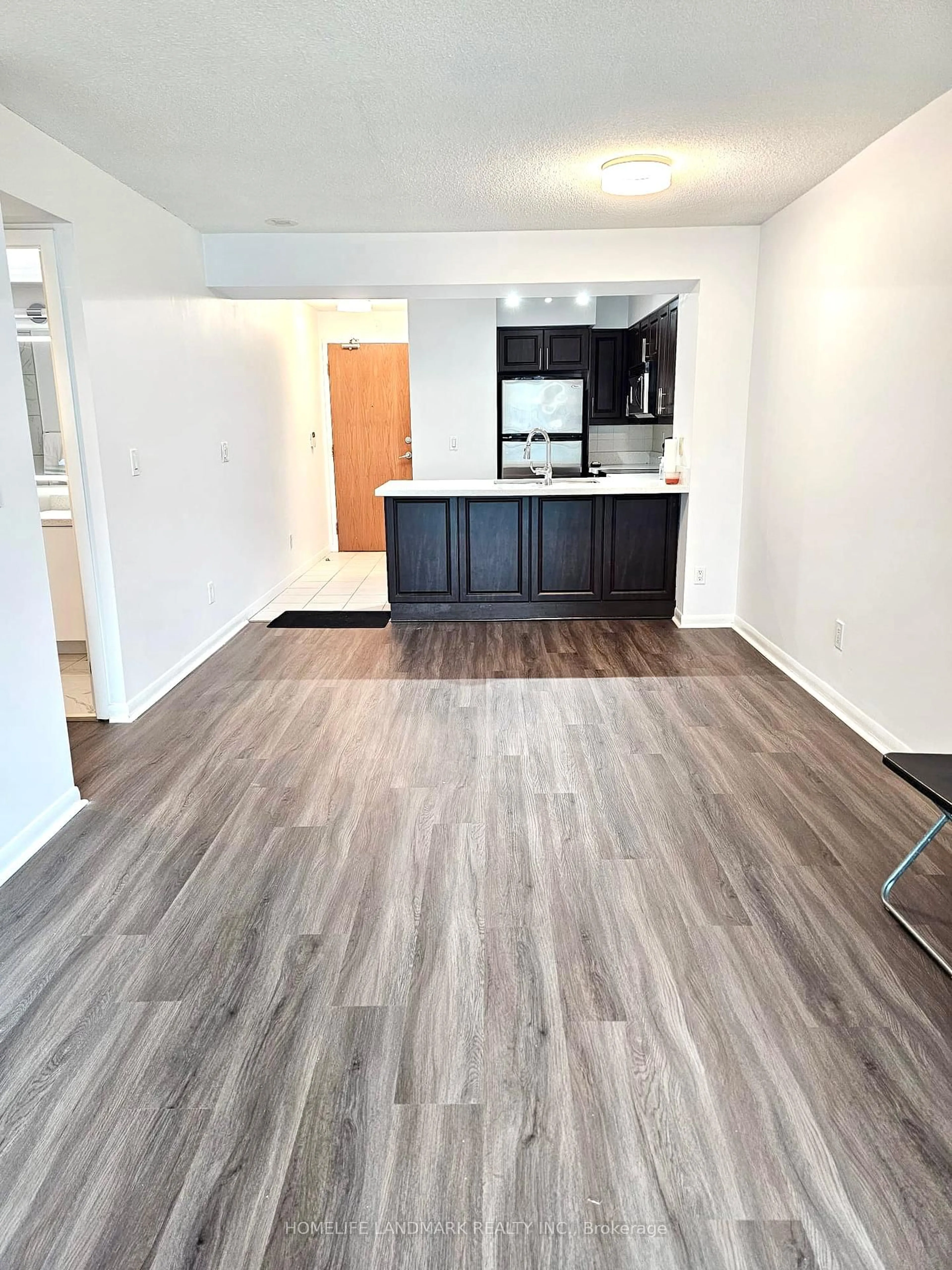 A pic of a room for 219 Fort York Blvd #606, Toronto Ontario M5V 1B1