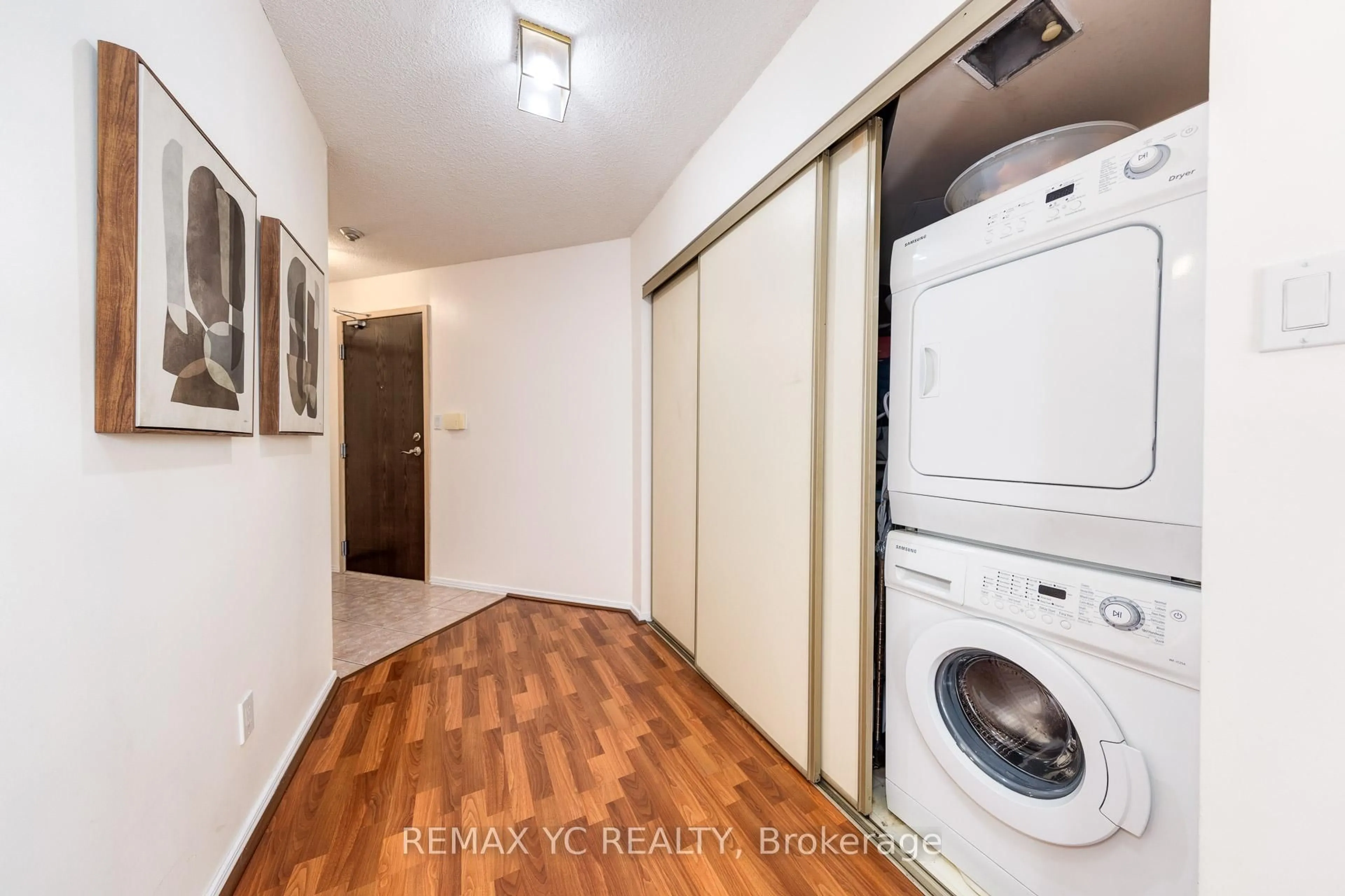 Laundry room for 30 Greenfield Ave #614, Toronto Ontario M2N 6N3