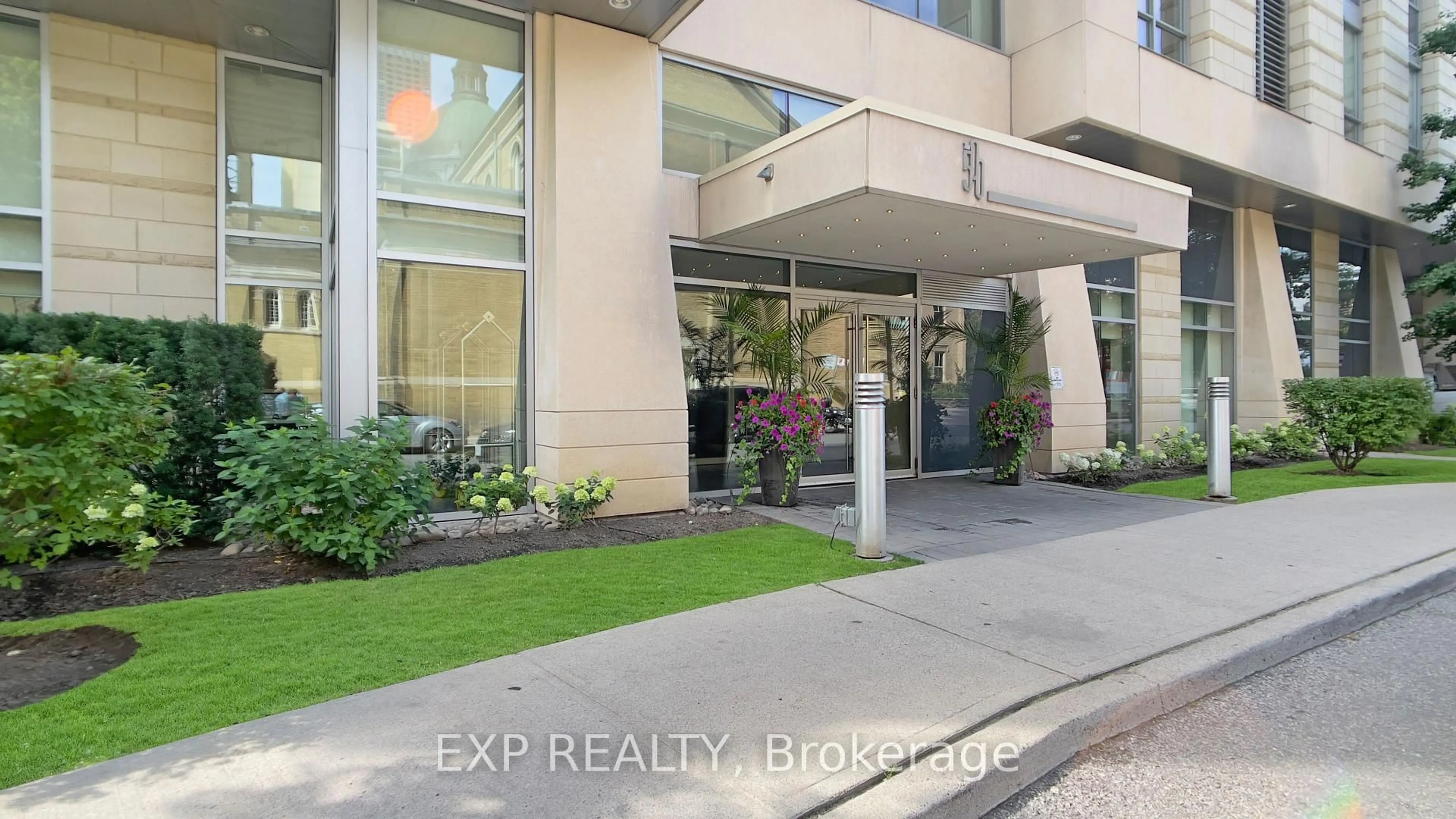 Unknown for 500 Sherbourne St #3401, Toronto Ontario M4X 1L1