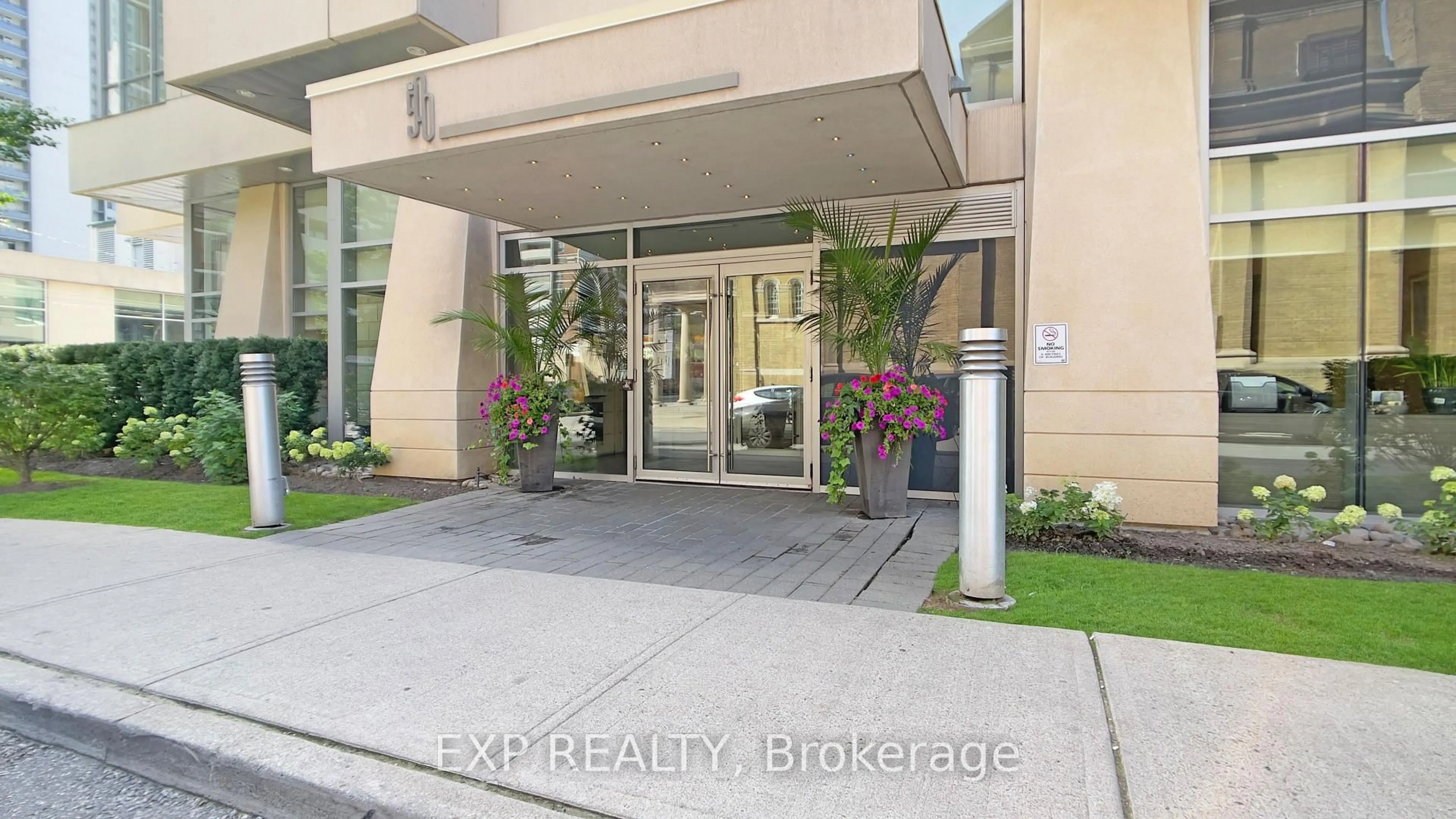 Unknown for 500 Sherbourne St #3401, Toronto Ontario M4X 1L1