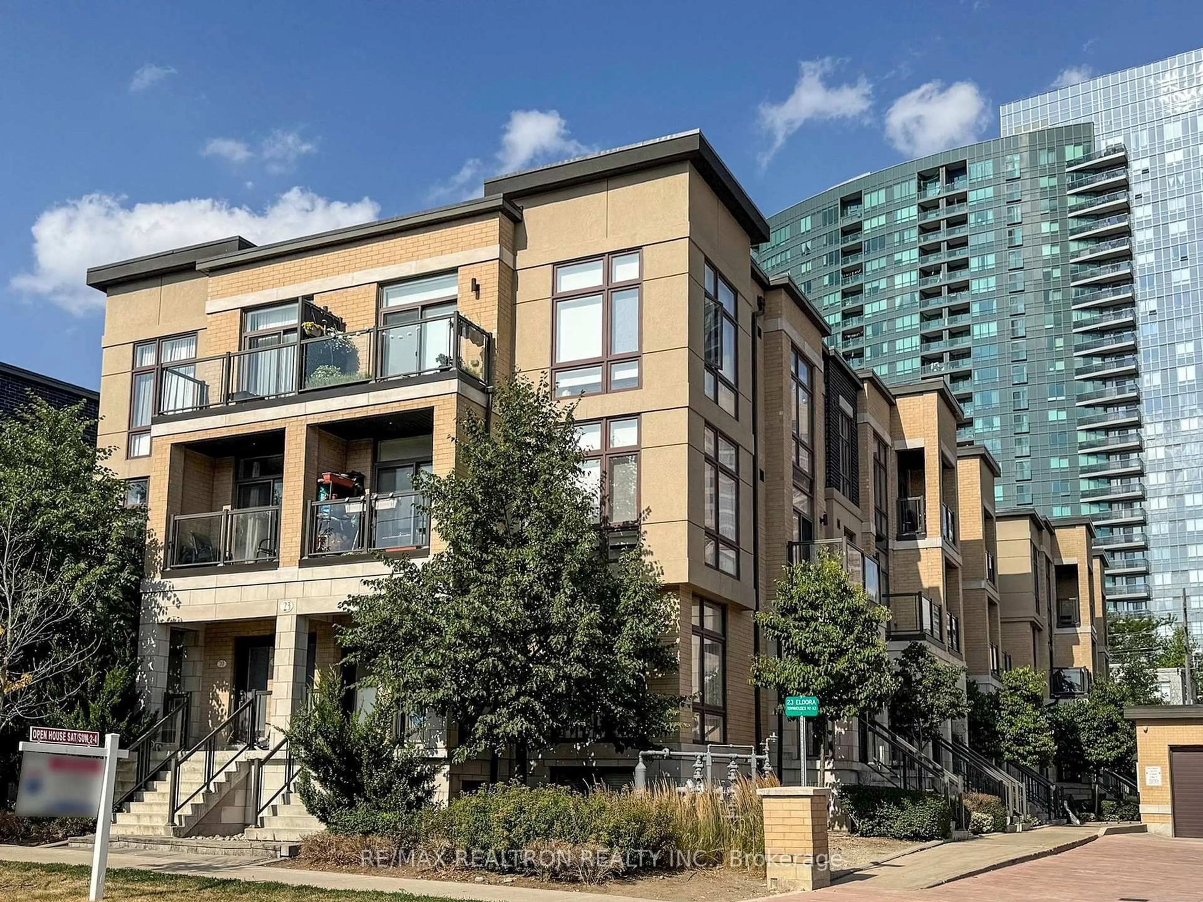 Unknown for 23 Eldora Ave #105, Toronto Ontario M2M 0B5