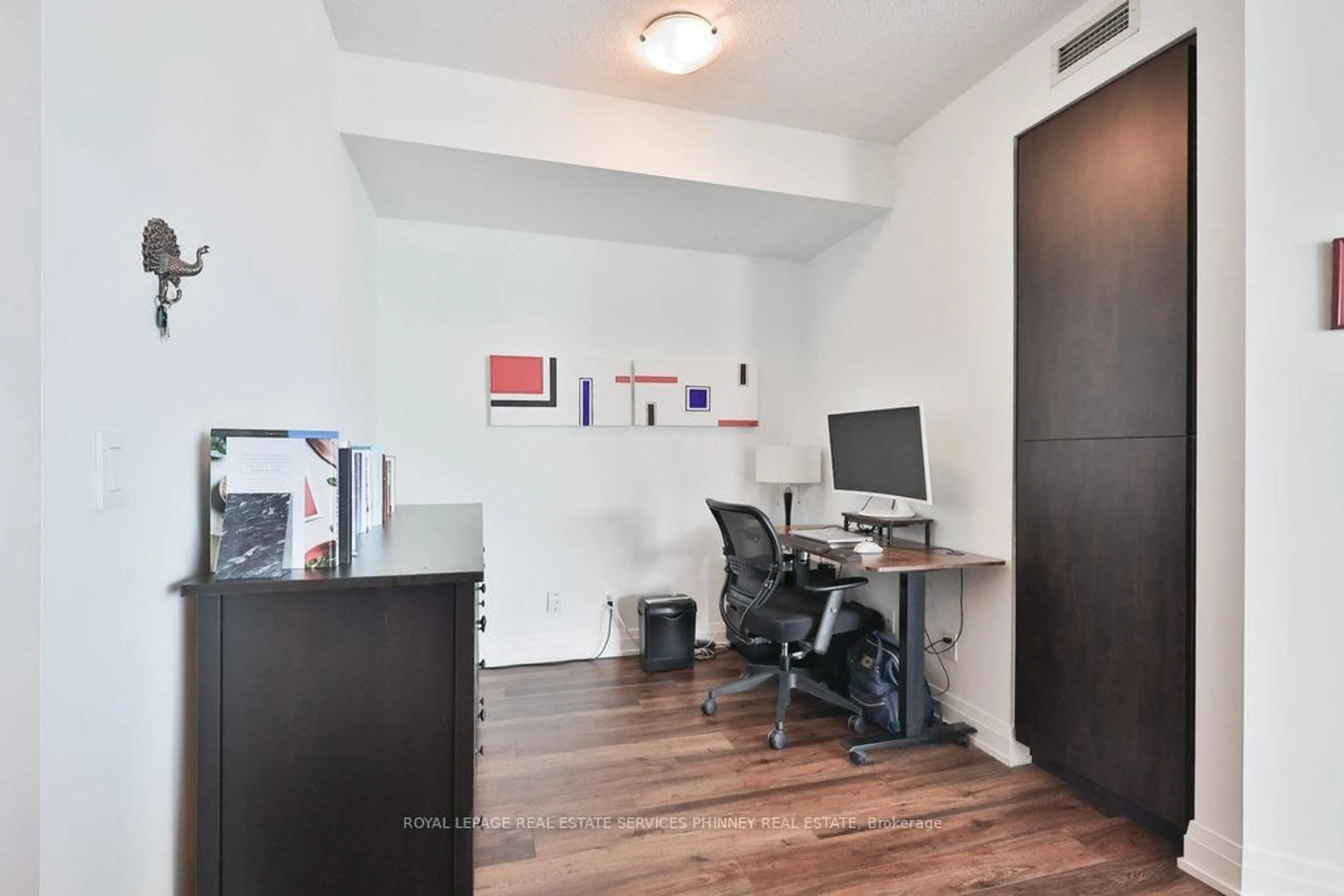 A pic of a room for 16 Yonge St #3109, Toronto Ontario M5E 2A1
